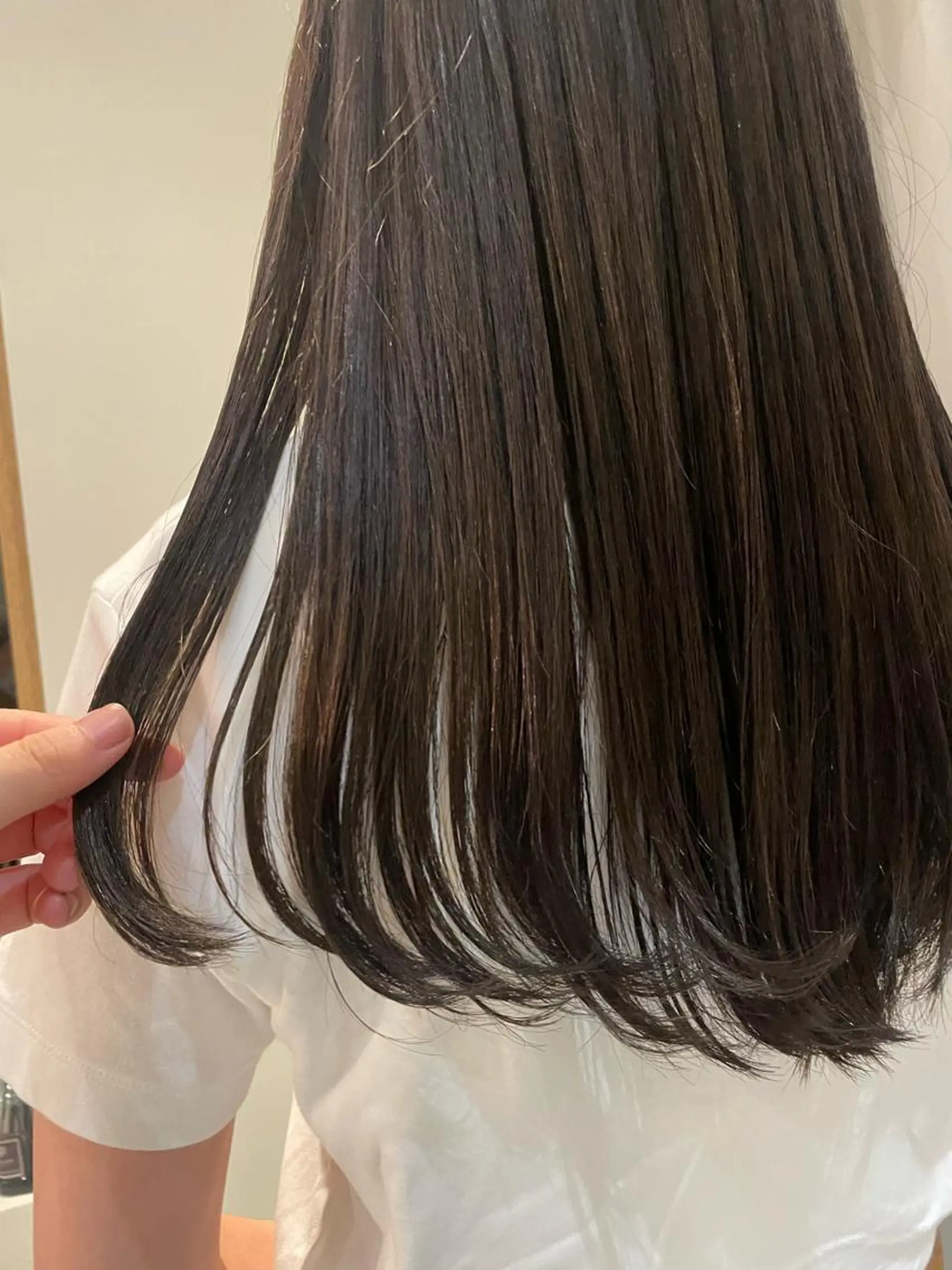 ロング カラー ミウラ サクラコのヘアスタイル