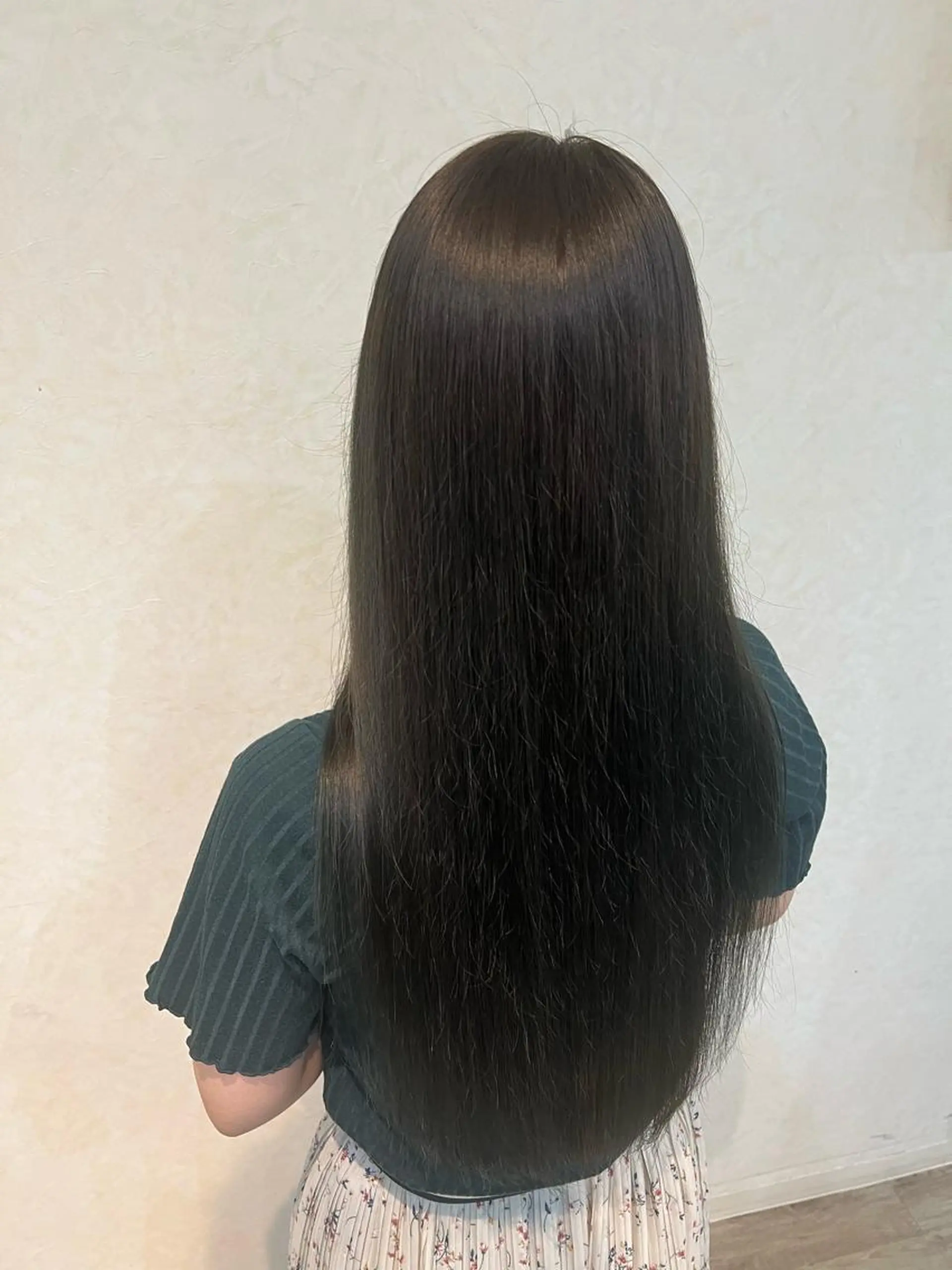 ロング カラー アッシュ 透明感カラー 髪質改善 トリートメント カット ヘアカラー トリートメント ブリーチ/髪質改善/ レイヤー/YUTO‎のヘアスタイル