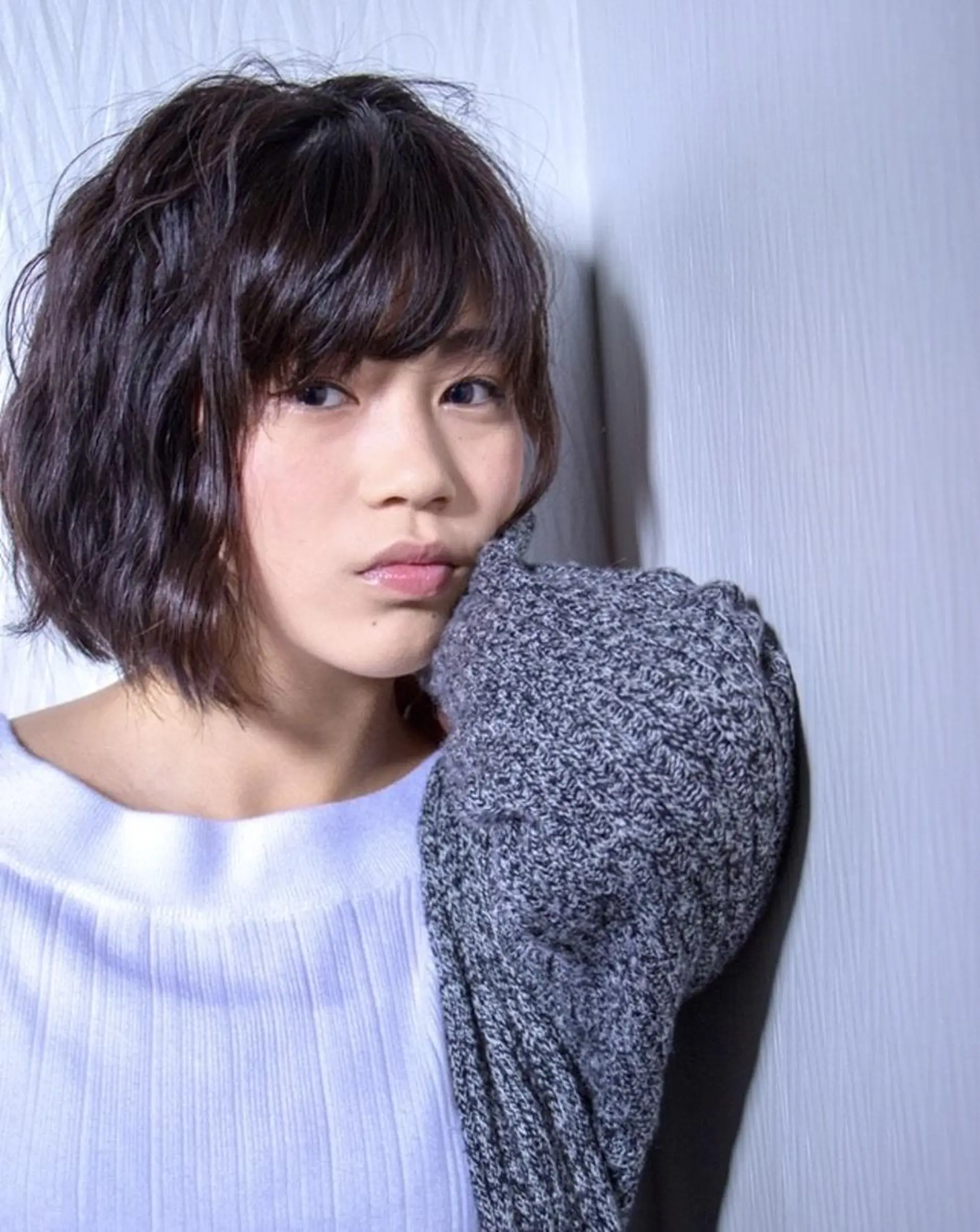 ショート カラー アッシュ ブラウンカラー 東上 瑠莉のヘアスタイル