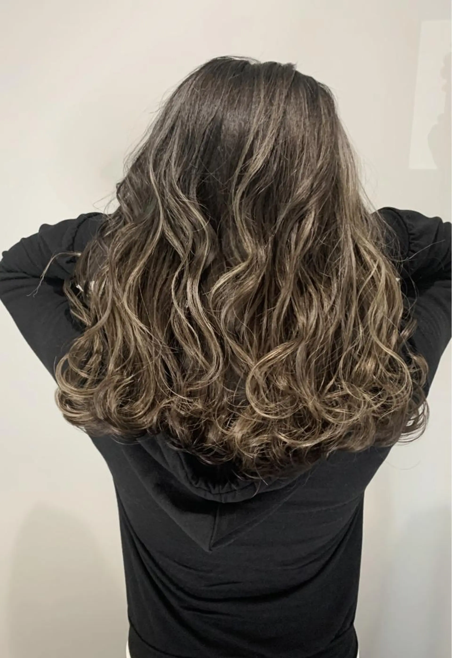 カラー グレージュ ハイライトカラー カット ヘアカラー トリートメント APSEE メンズカラー特化のヘアスタイル