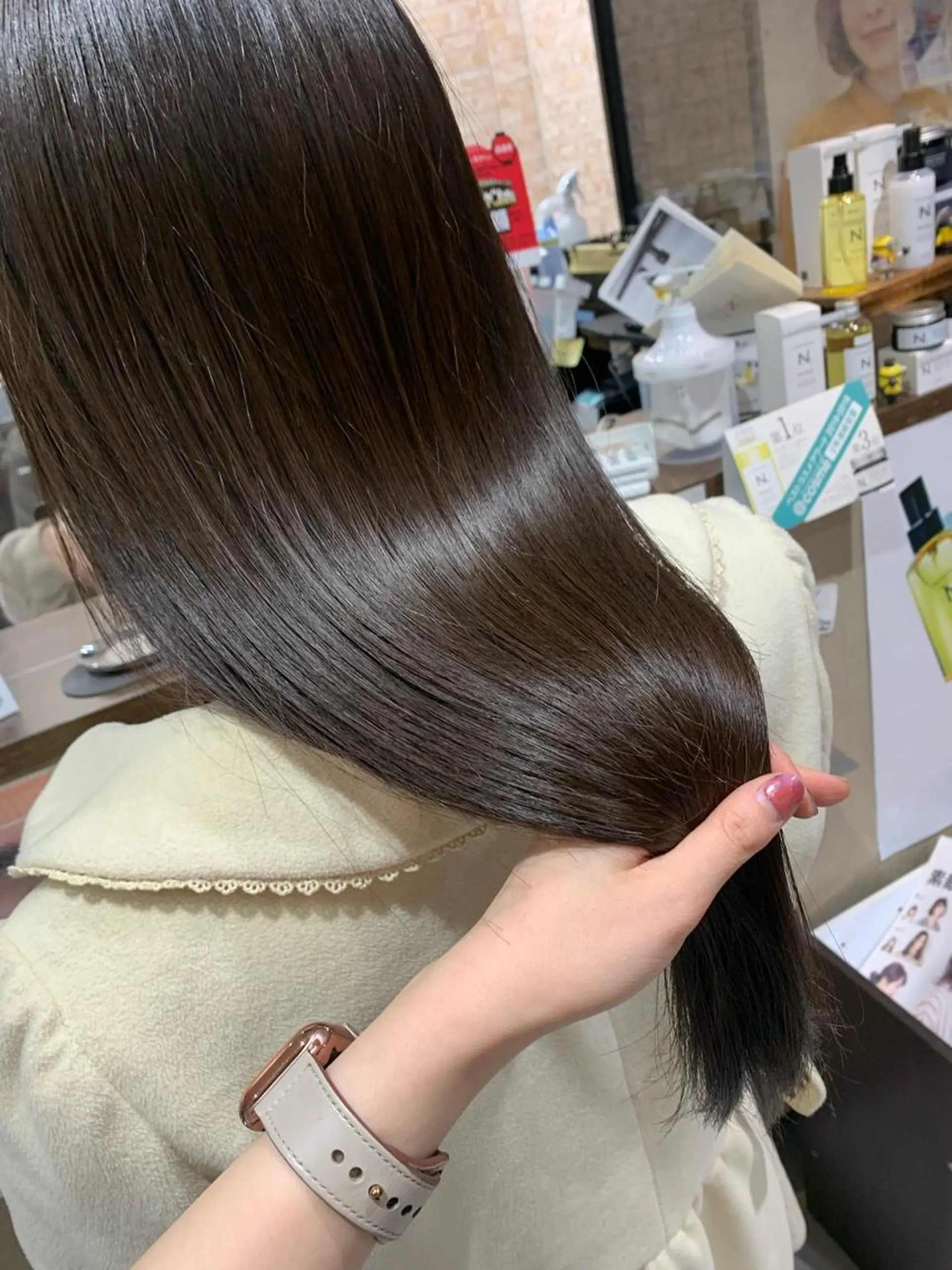 ロング カラー パーマ ヘアアレンジ 近藤千翔🩵 髪質改善Periodのエステ・リラクイメージ