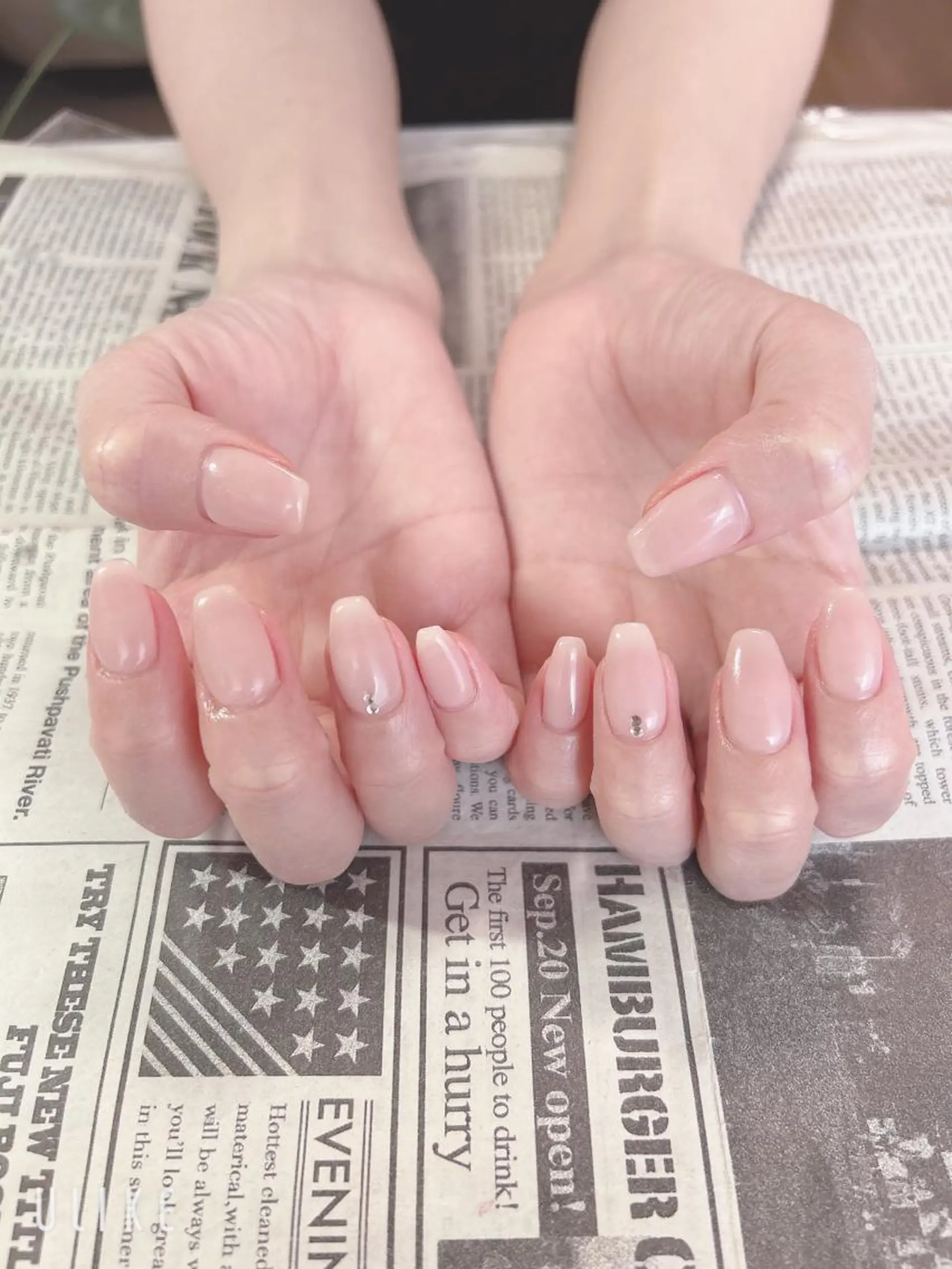 ネイル ストーンネイル ハンドネイル ハンドケア 森山 舞のネイルデザイン