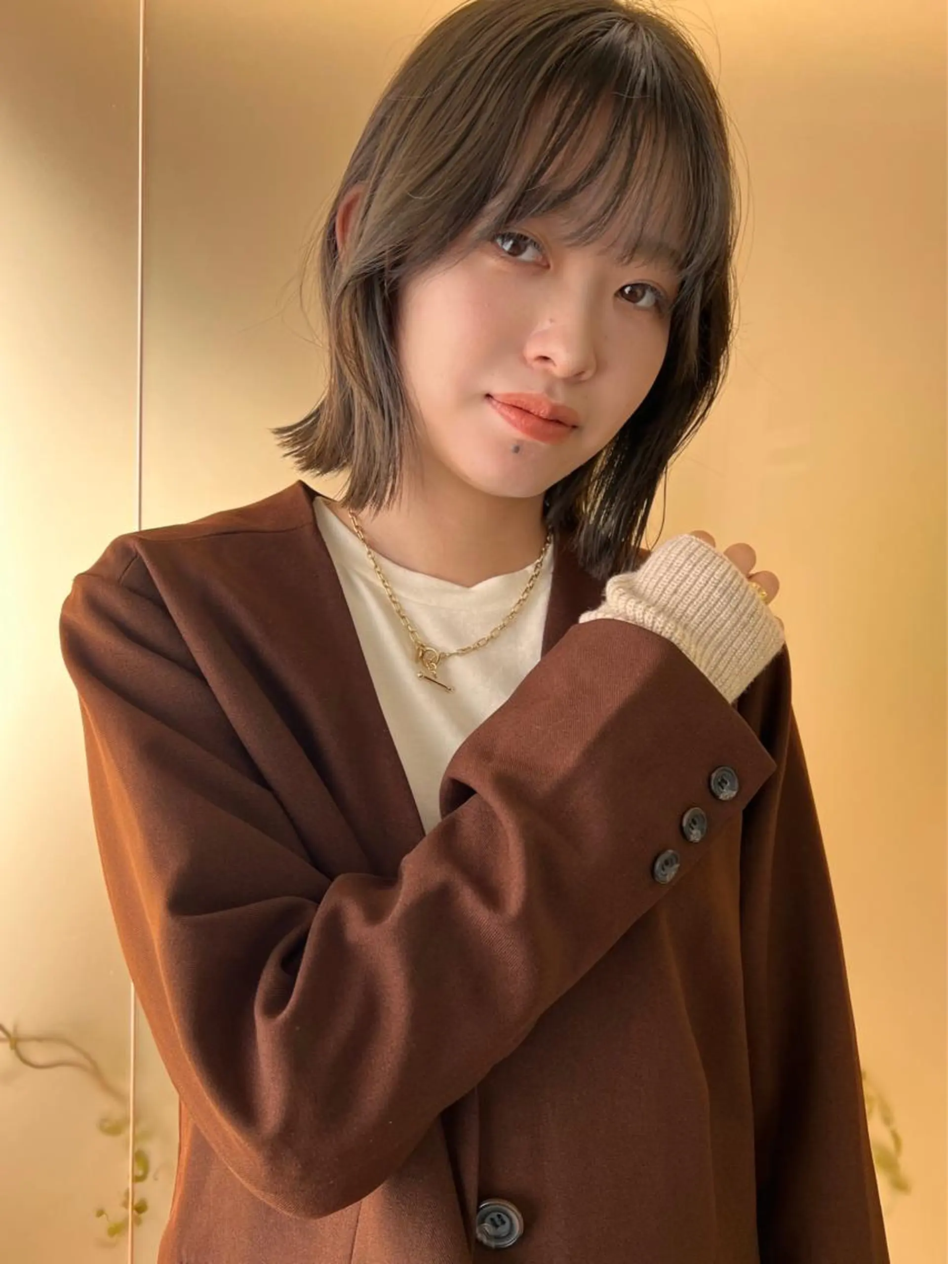 ミディアム vixus mamiのヘアスタイル