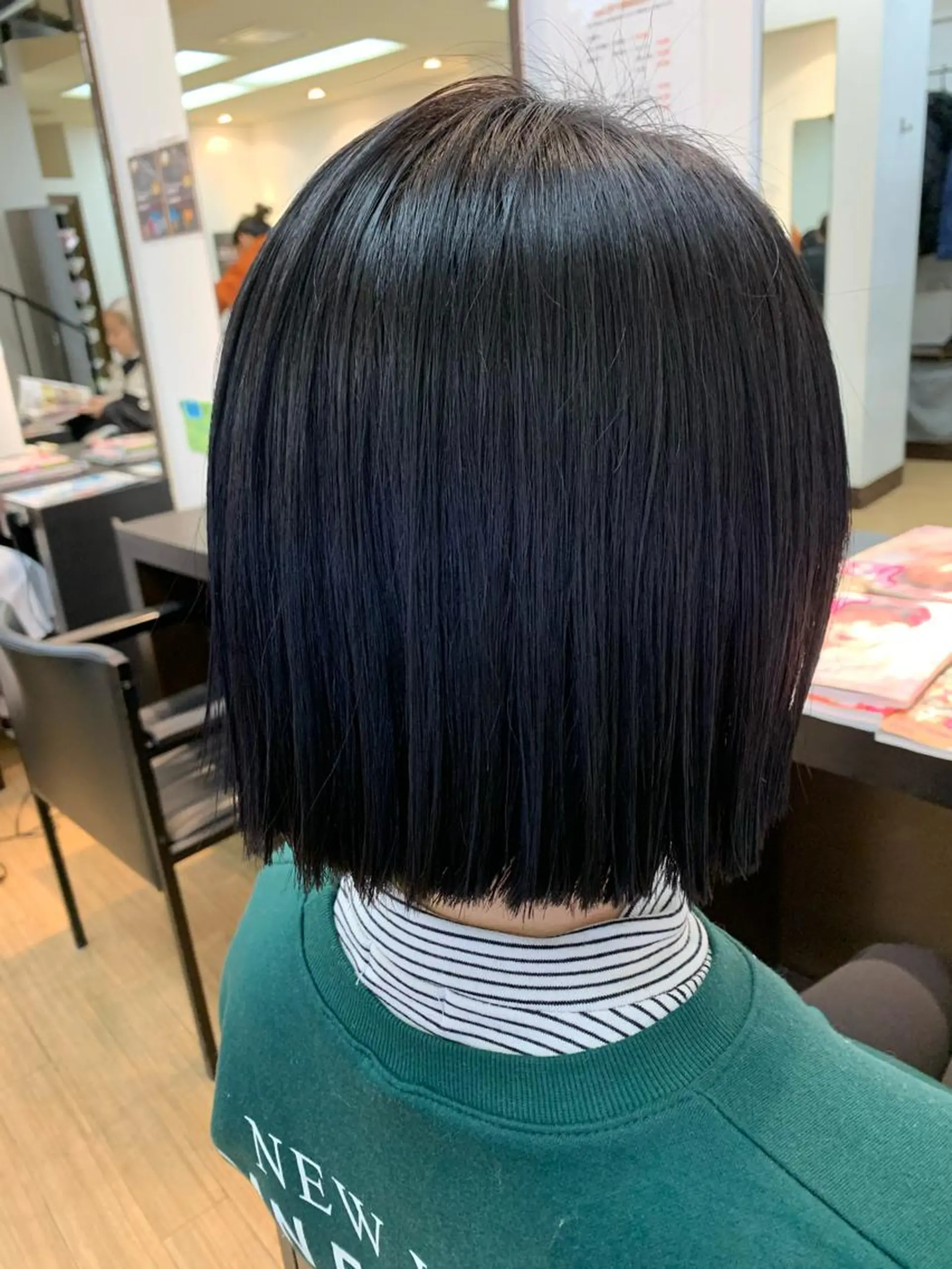 ショート カラー ショートボブ 黒髪 ブルーカラー ブルーブラック ボブ カット ヘアカラー トリートメント IORI #韓国ヘア#髪質改善のヘアスタイル