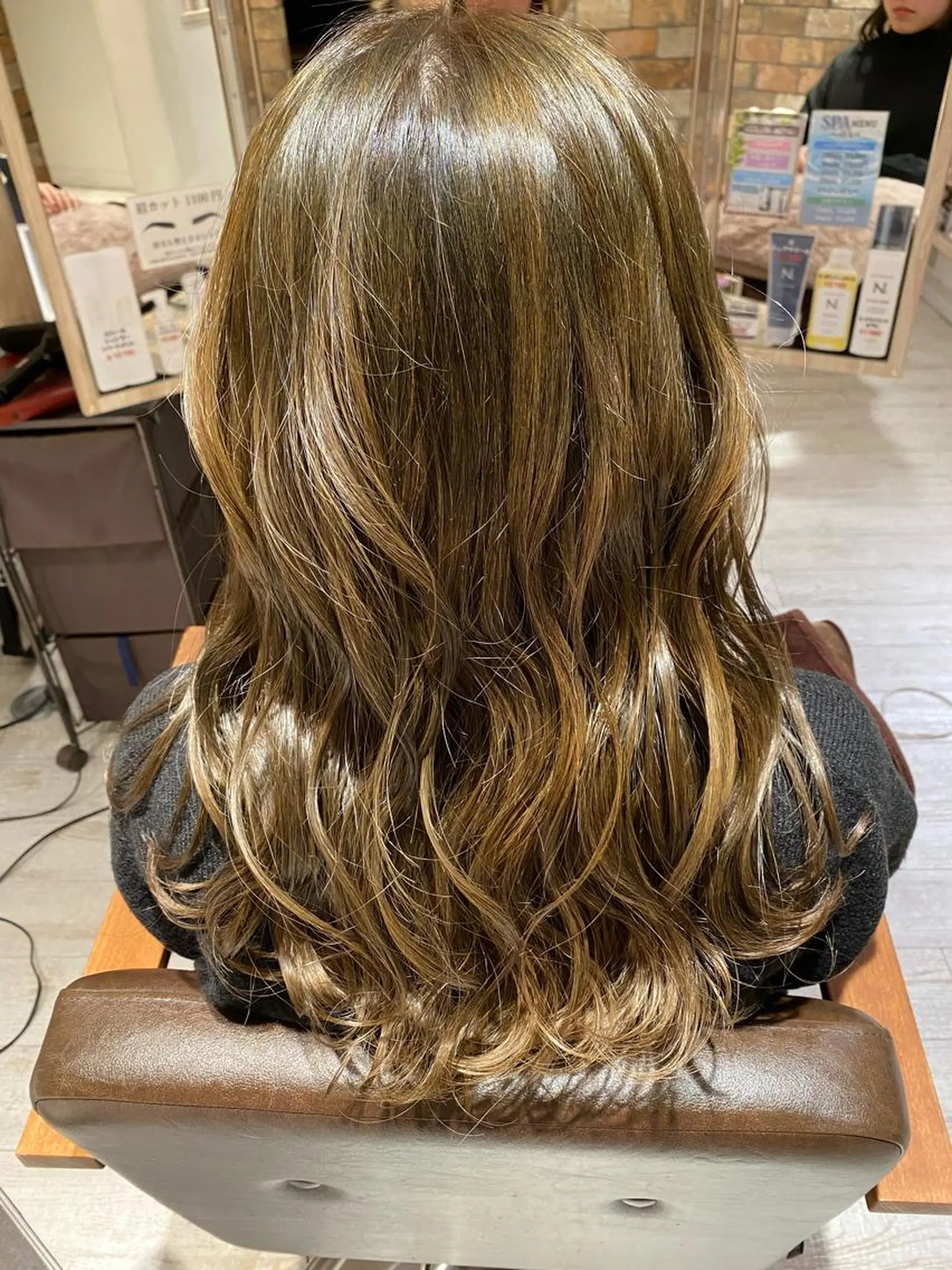 ロング カラー アッシュ ブリーチ SALOWIN調布店所属・ツヤ髪師 kichiのヘアスタイル