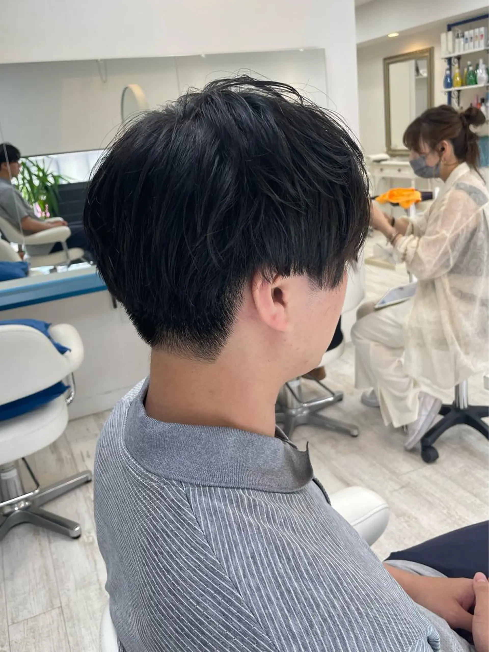 ショート 新籾 尚哉のヘアスタイル