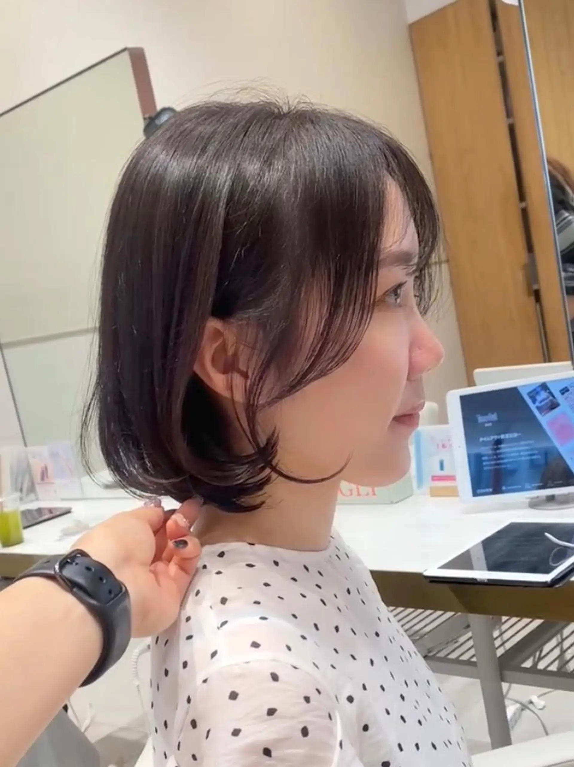 ミディアム カラー パーマ ヘアアレンジ ボブレイヤー アディクシーカラー 透明感カラー イルミナカラー ボブ カット ヘアカラー トリートメント ヘアセット 小野寺瑞希 /最小顔カットのヘアスタイル