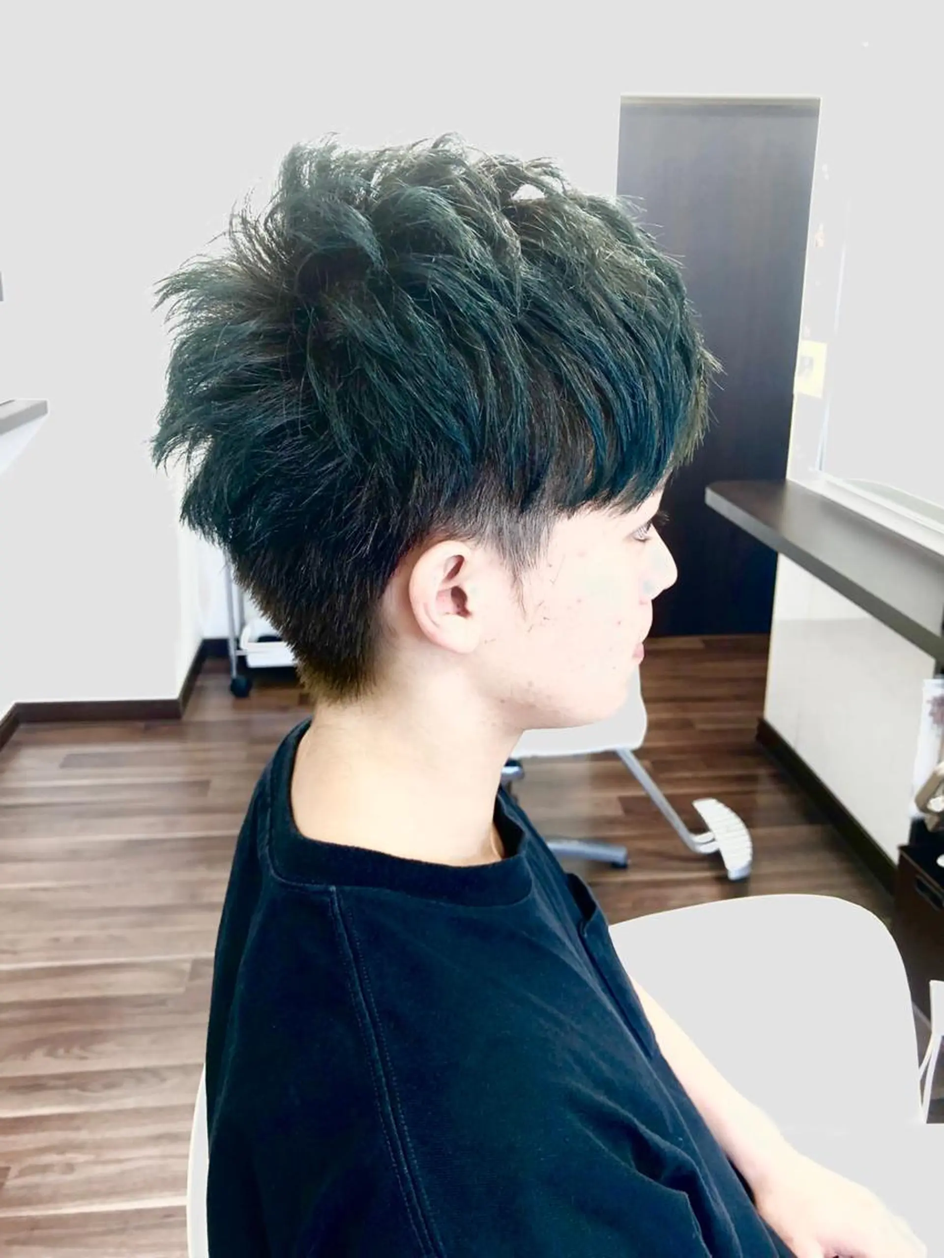 カラー メンズ 田光 美華のヘアスタイル