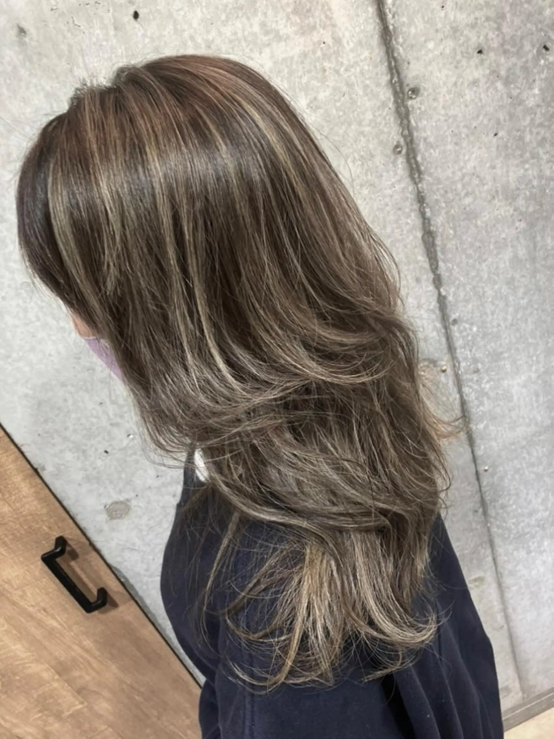 ロング カラー ブリーチ毛縮毛矯正 👑山口のヘアスタイル