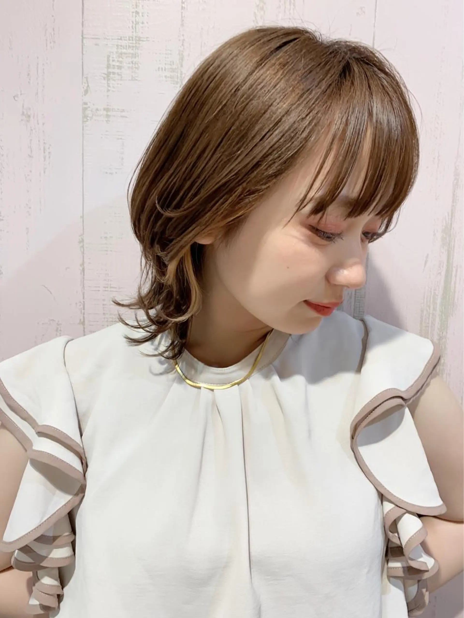 ミディアム カラー ベージュカラー 透明感カラー イヤリングカラー フォギーベージュ オレンジ 髪質改善カラー☆ ヘアアレンジmiyuのヘアスタイル