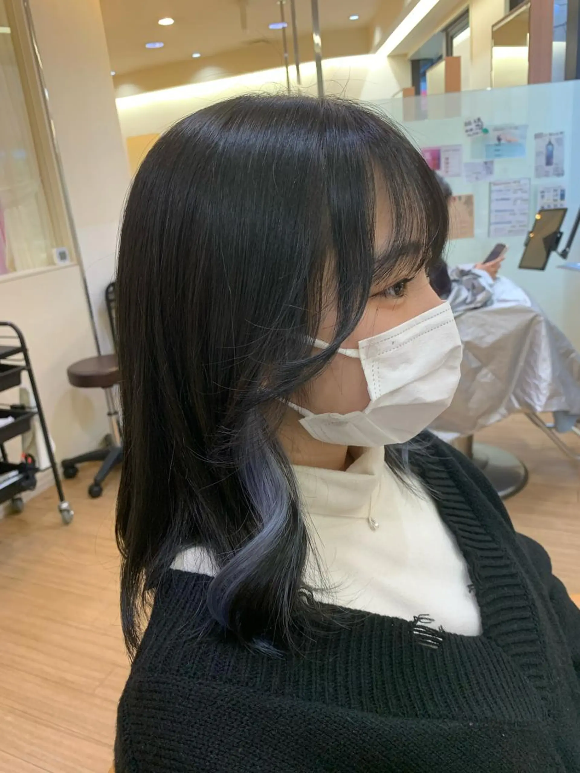 ミディアム カラー 黒髪 ブルーカラー 板倉　花連 💌リピーター様へ↓のヘアスタイル