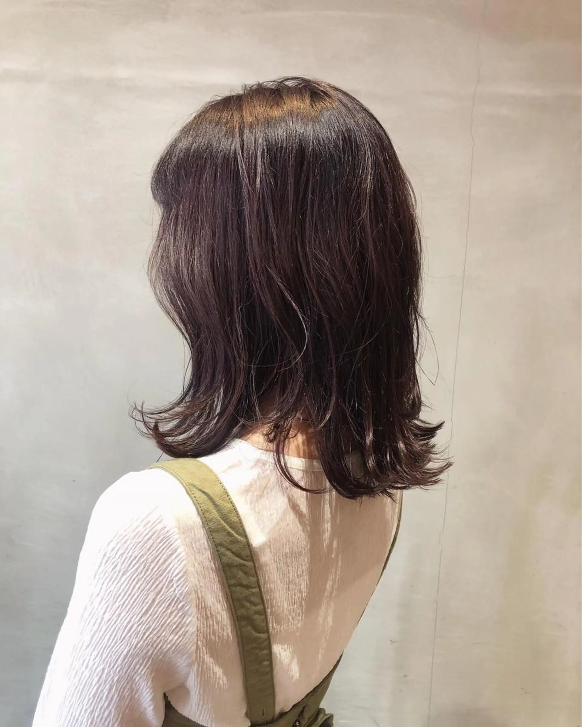 ミディアム カラー ヘアアレンジ インナーカラー ラベンダーカラー ピンクカラー レイヤーカット カット ヘアカラー トリートメント 酸性縮毛矯正🧴韓国 レイヤー/髪質改善のヘアスタイル