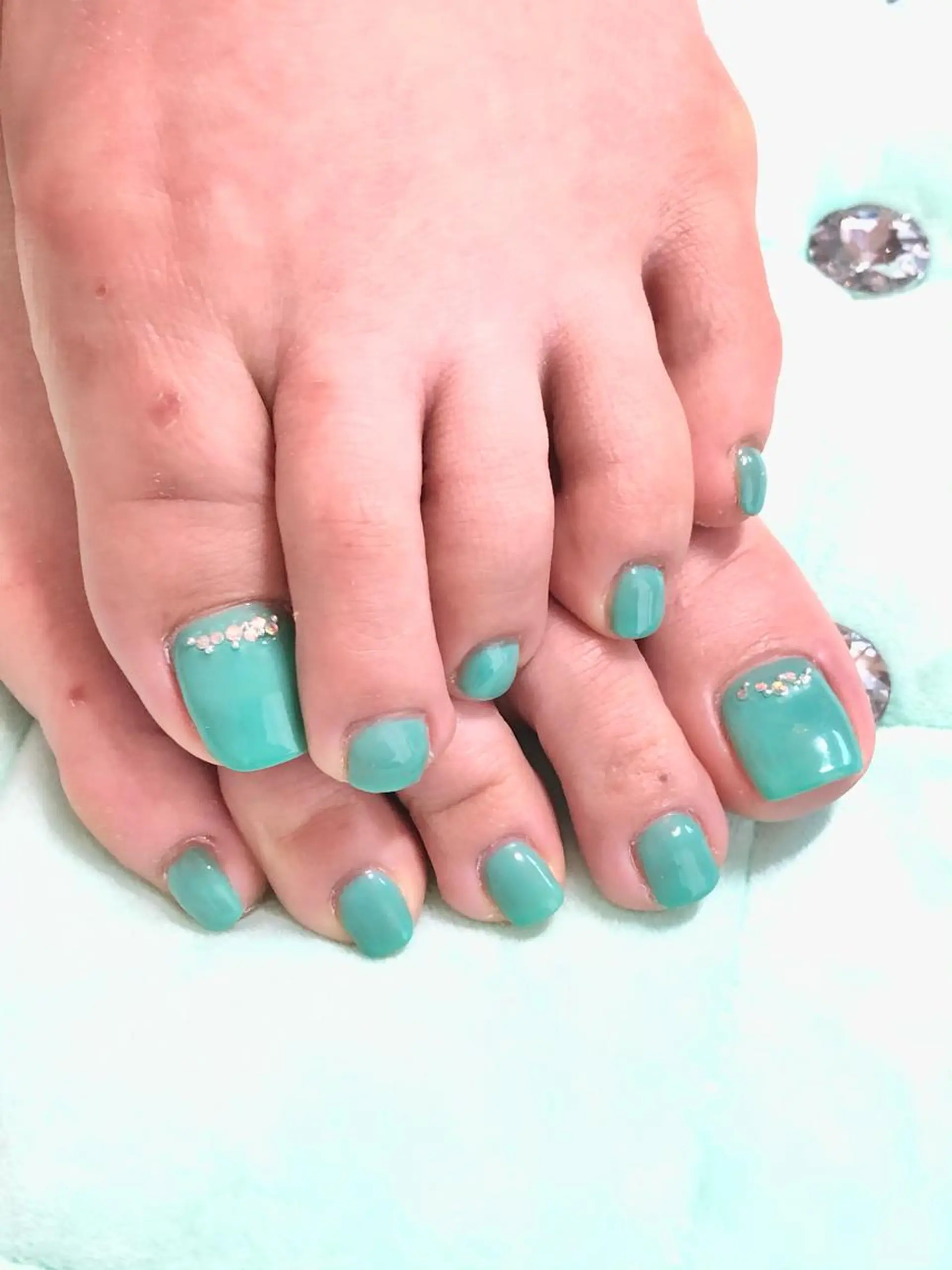 ネイル グリーン シルバー ストーンネイル Mirei NAIL 金児のネイルデザイン