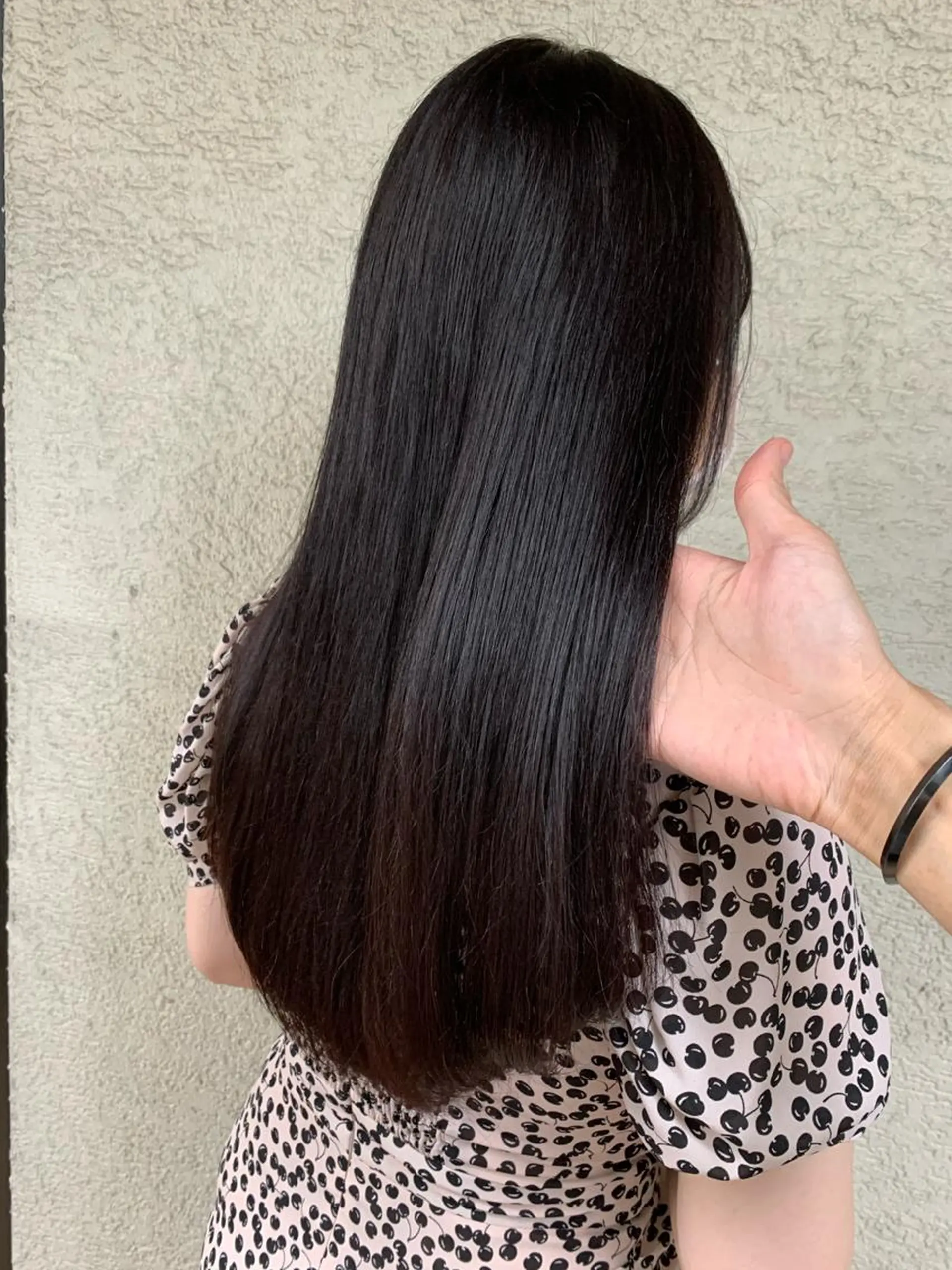 ロング トリートメント アブアイ所属・艶髪・酸性ストレート フリツのヘアスタイル