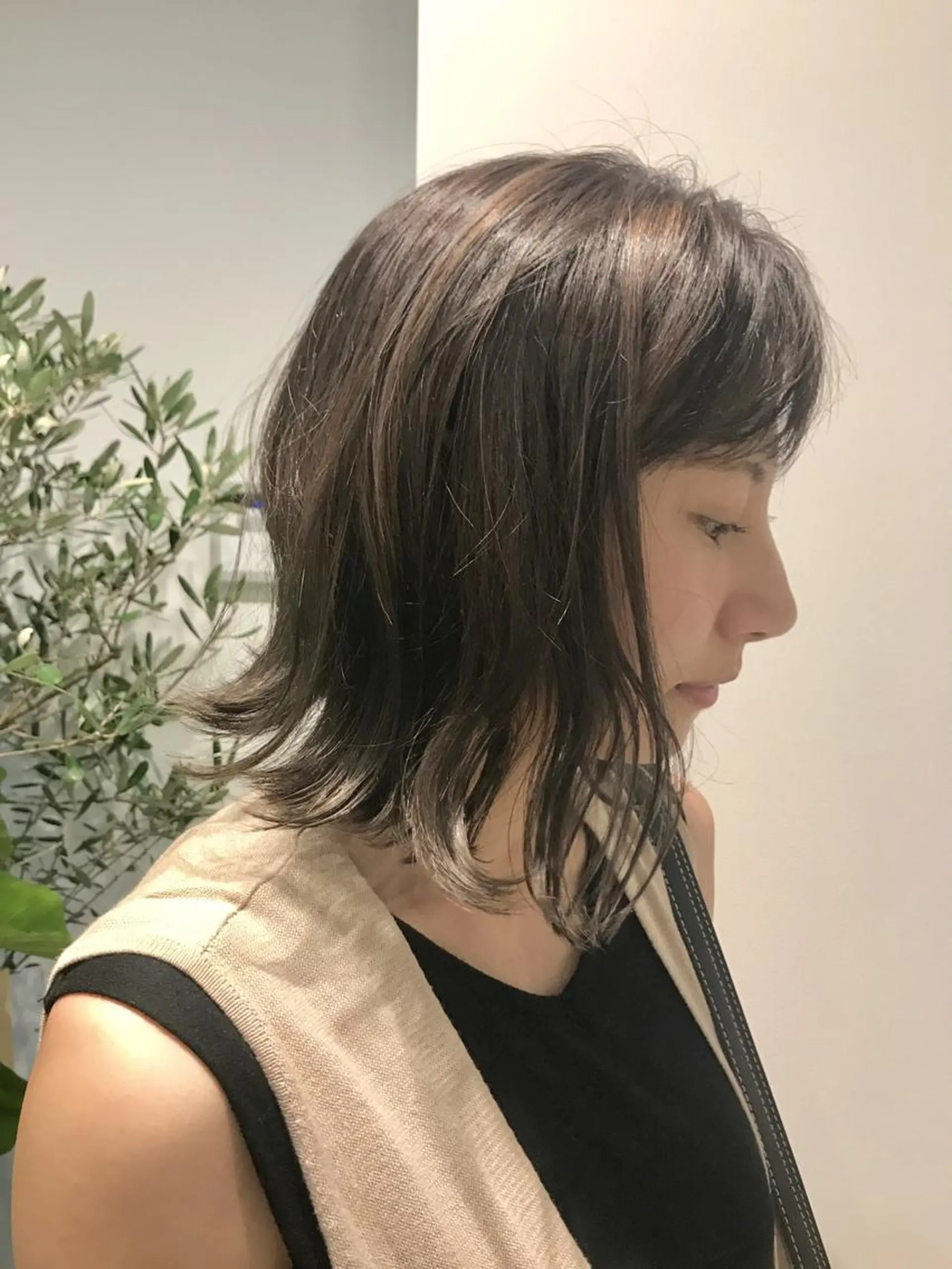 カラー グレージュ ハイライトカラー カット ヘアカラー トリートメント ショートヘア💫 ハイトーン西田拓馬のヘアスタイル