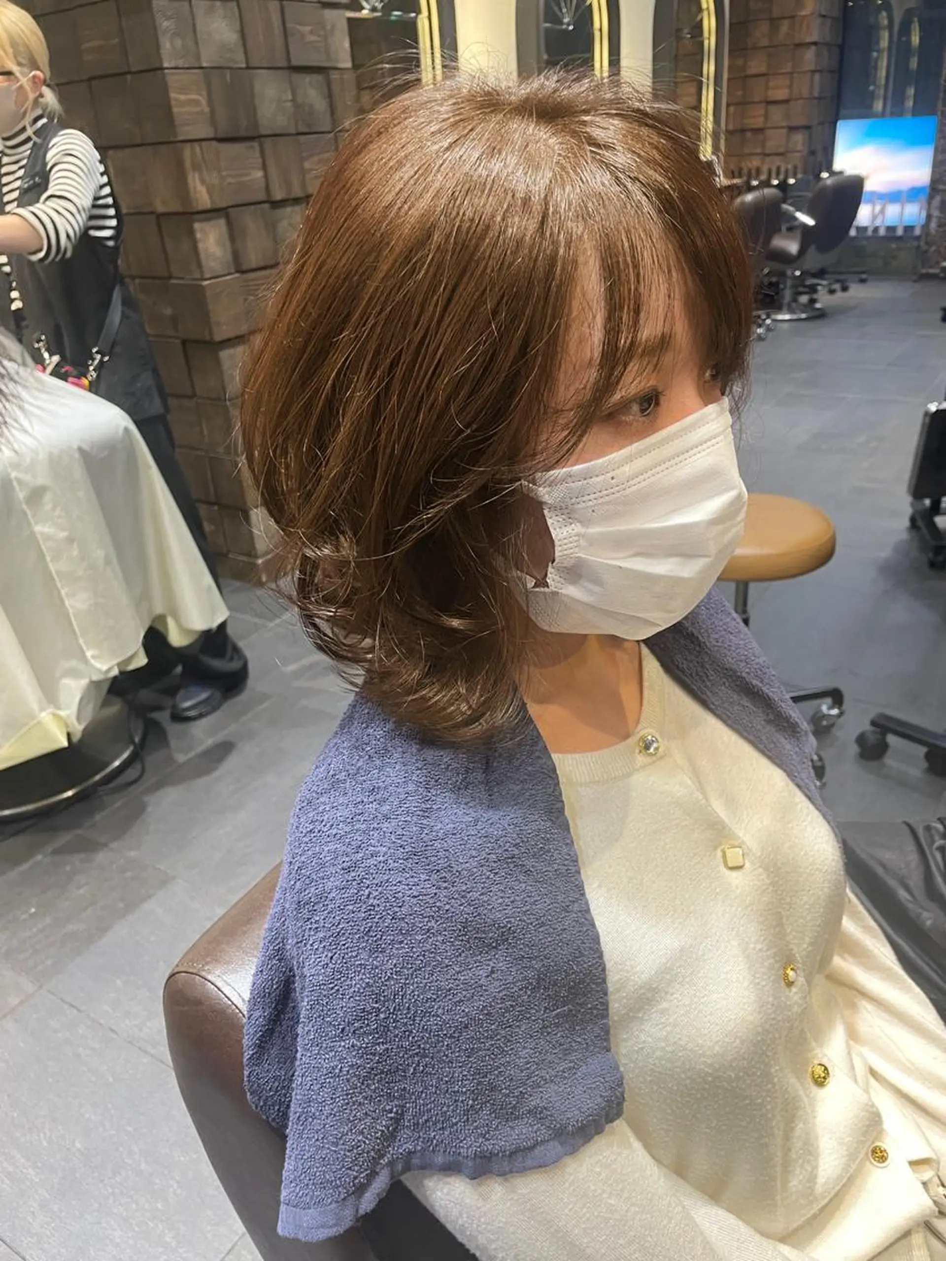 ミディアム カット ヘアカラー ブリーチ&縮毛矯正 🧸tomoki🧸のヘアスタイル