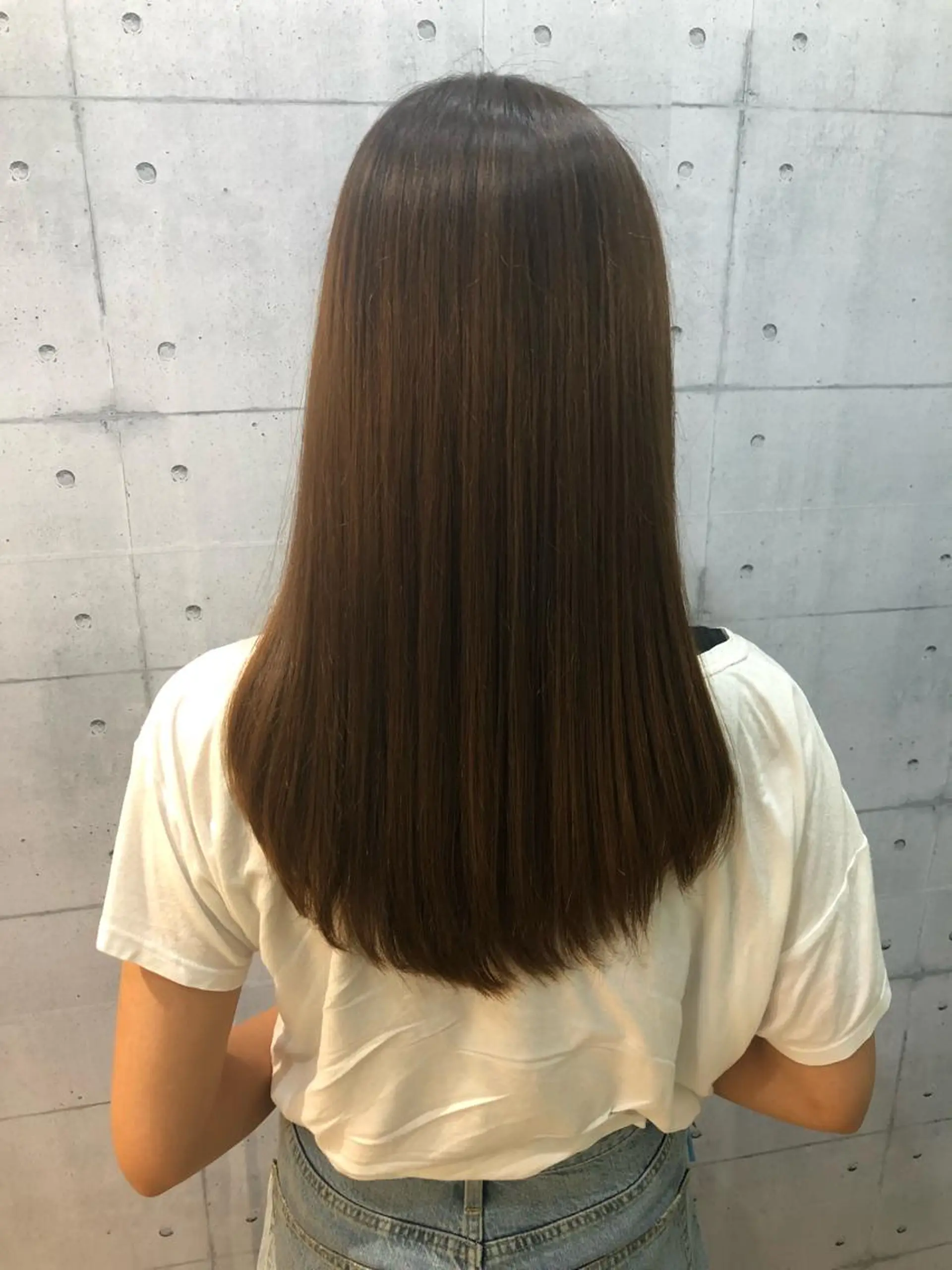 ロング 金沢 広美のヘアスタイル