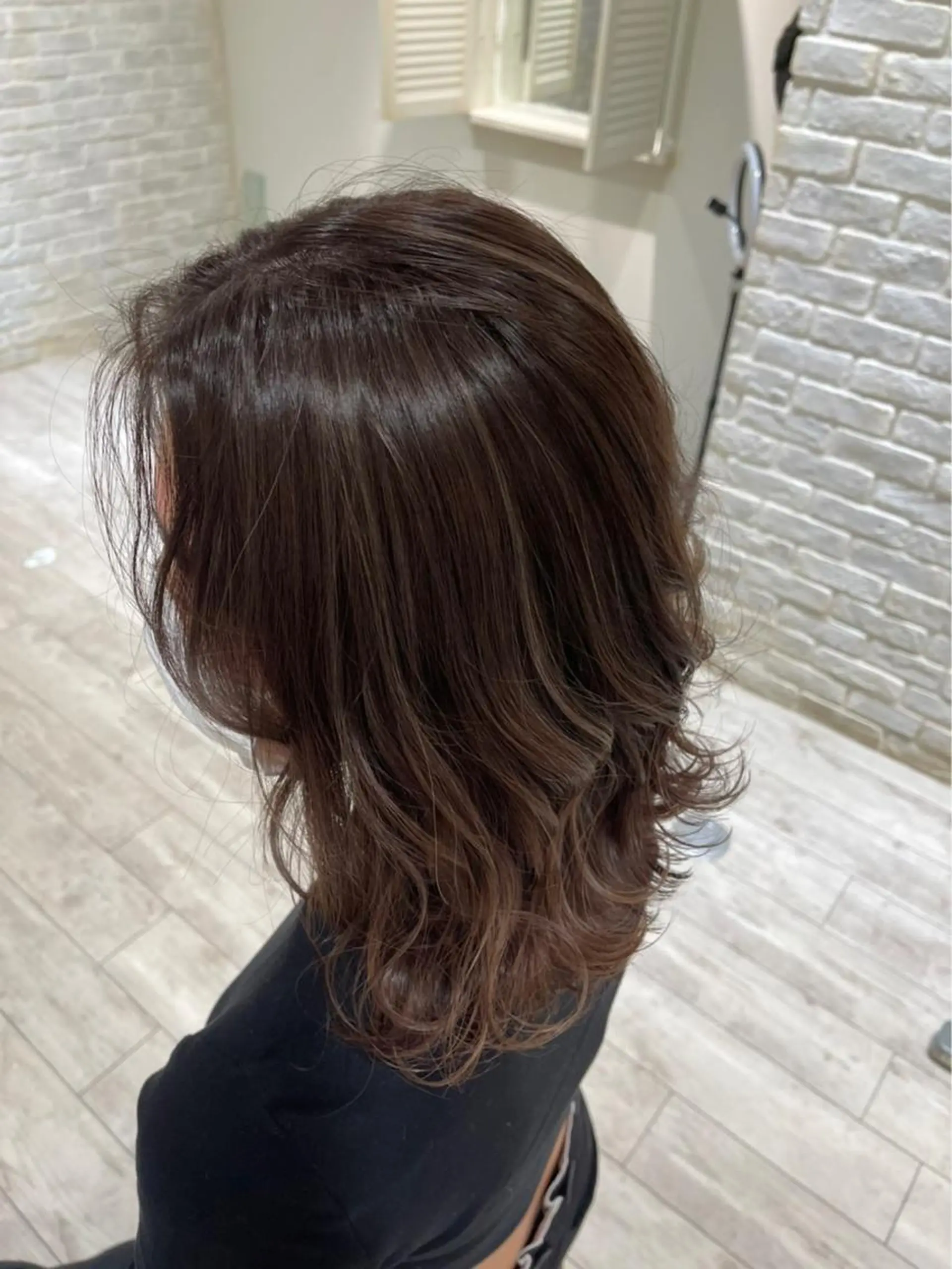 ミディアム カラー 曲がる縮毛矯正 LIBER 　岩名のヘアスタイル