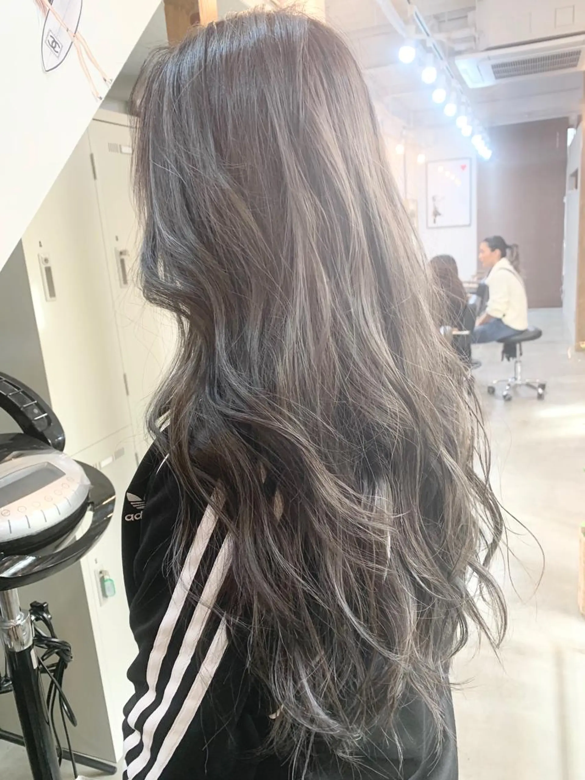 ロング カラー ヘアアレンジ ネイル マツエク・マツパ ハイライトカラー ハイライト レース ブリーチ特化 / share 元太のヘアスタイル