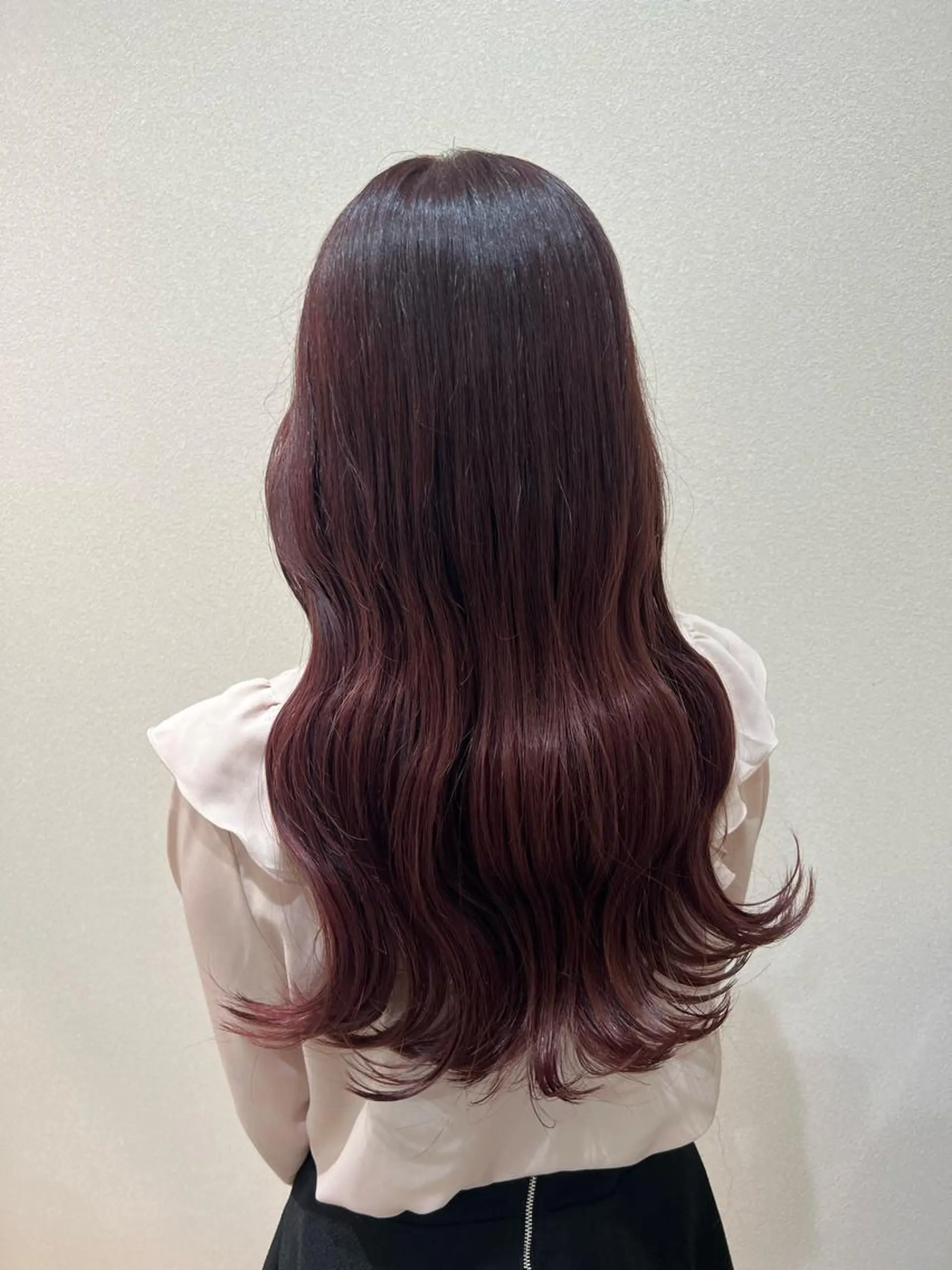 ロング カット ヘアカラー トリートメント ヘッドスパ mina .のヘアスタイル