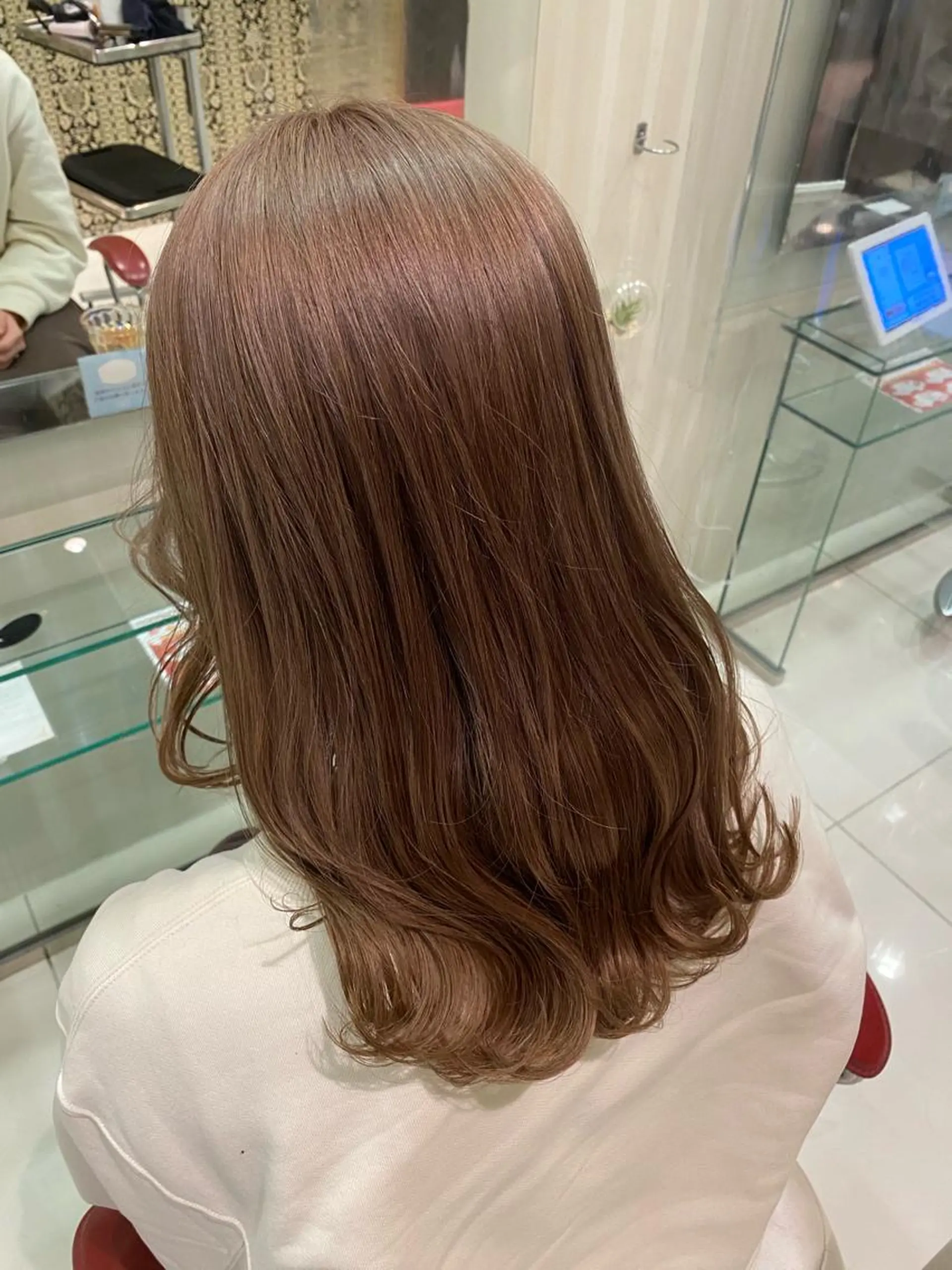 セミロング ヘアカラー 長屋 裕大のヘアスタイル