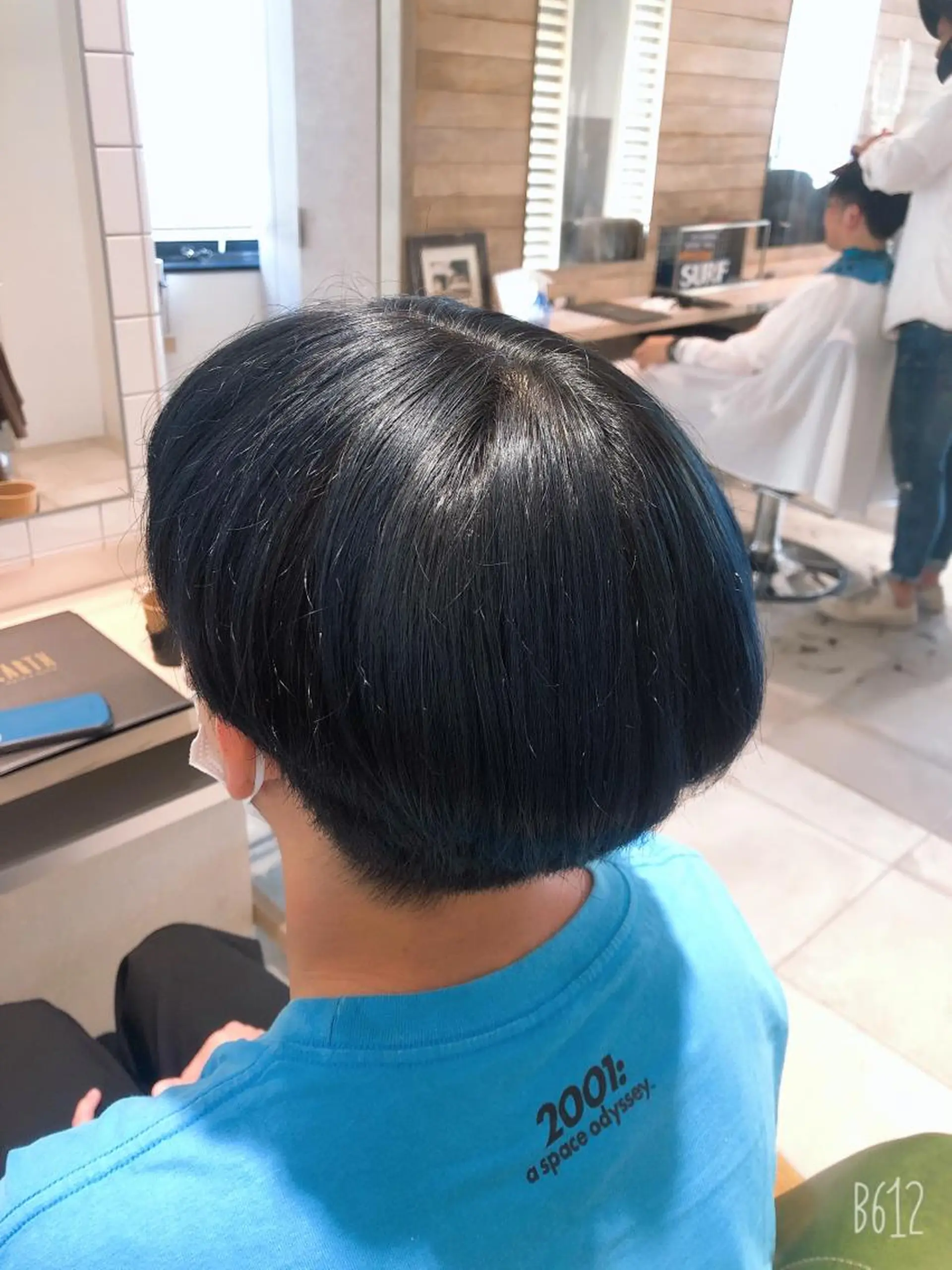 ショート カラー メンズ メンズブリーチ ブリーチ ブルーカラー EARTH志木/佐藤 氷河のヘアスタイル