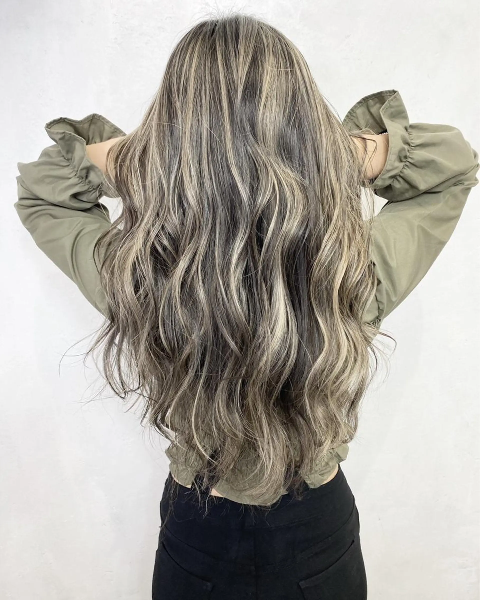 カラー ﾃﾞｻﾞｲﾝｶﾗｰ 🤍ｼﾉﾌﾞ🤍のヘアスタイル