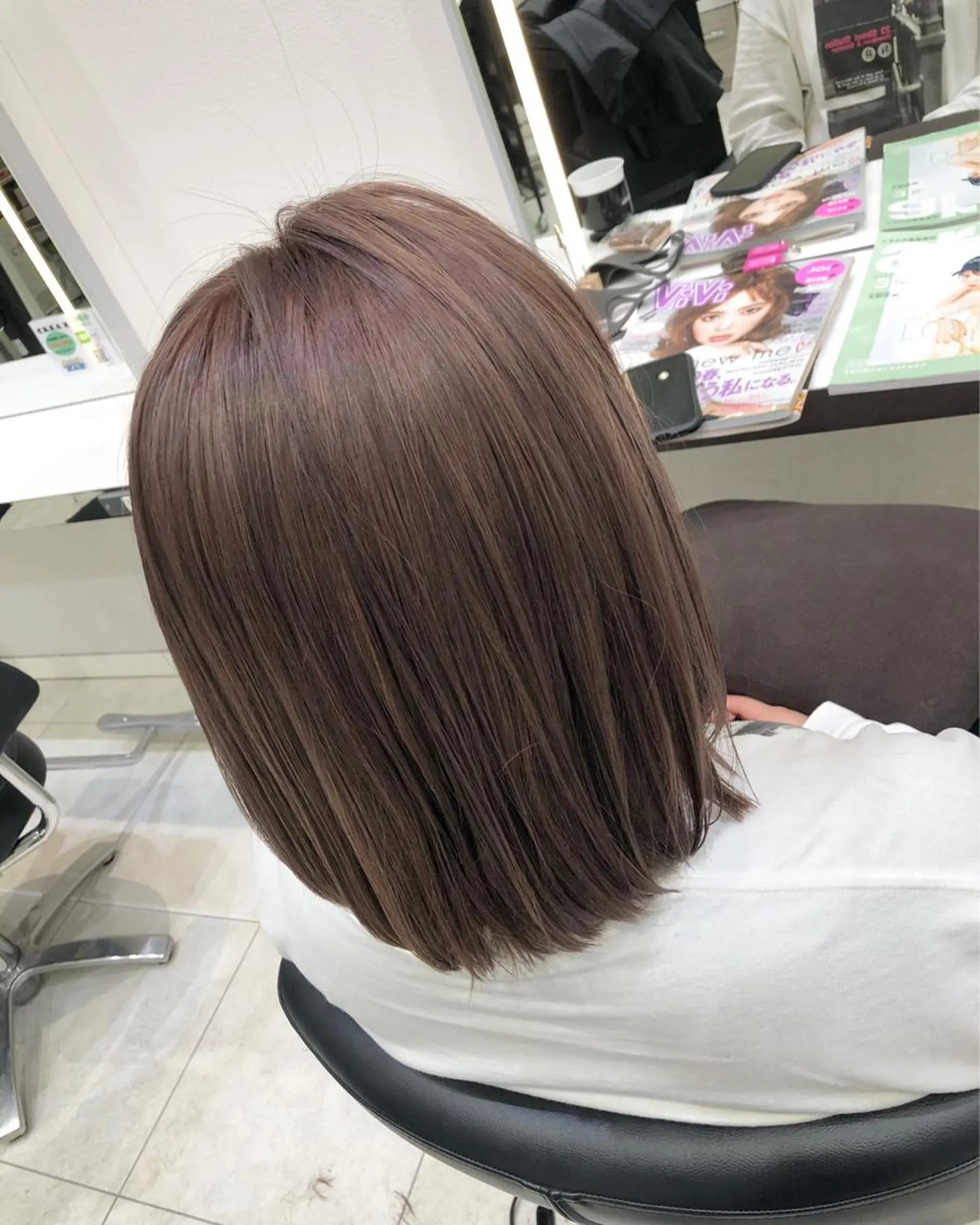 ミディアム ヘアカラー 岸 保奈美のヘアスタイル