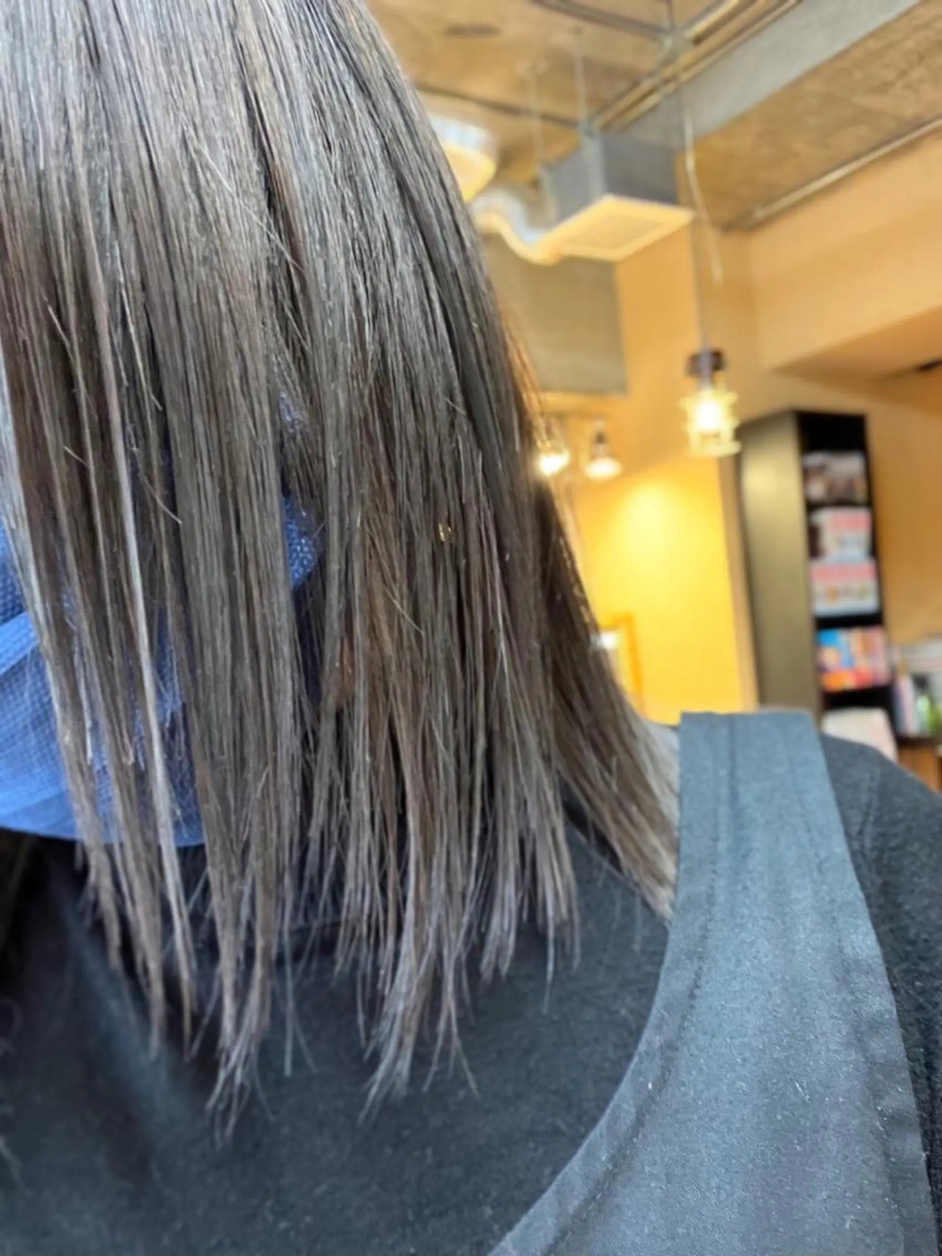 ミディアム カラー BEACH　HAIR&NAIL所属・両国駅徒歩1分⭐️ アイロン仕上げのヘアスタイル