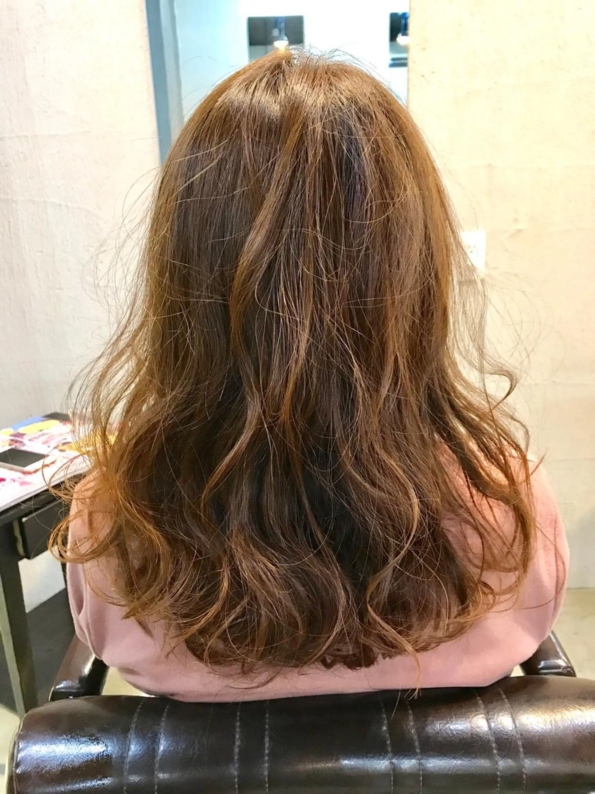 セミロング カラー 小林 拓也のヘアスタイル