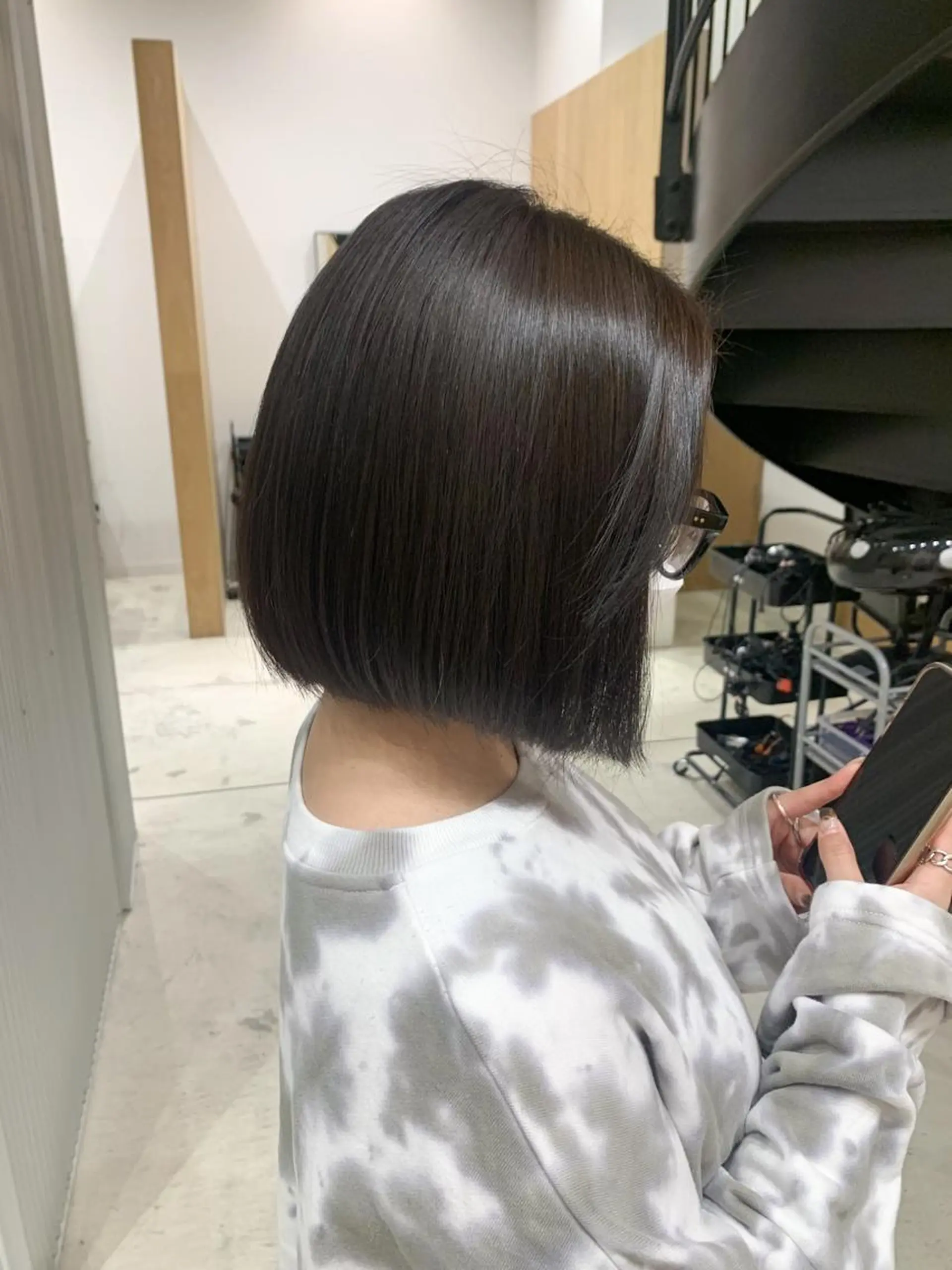 ショート カラー ヘアアレンジ 切りっぱなしボブ グレージュ ボブ カット ヘアカラー トリートメント yuka .のヘアスタイル