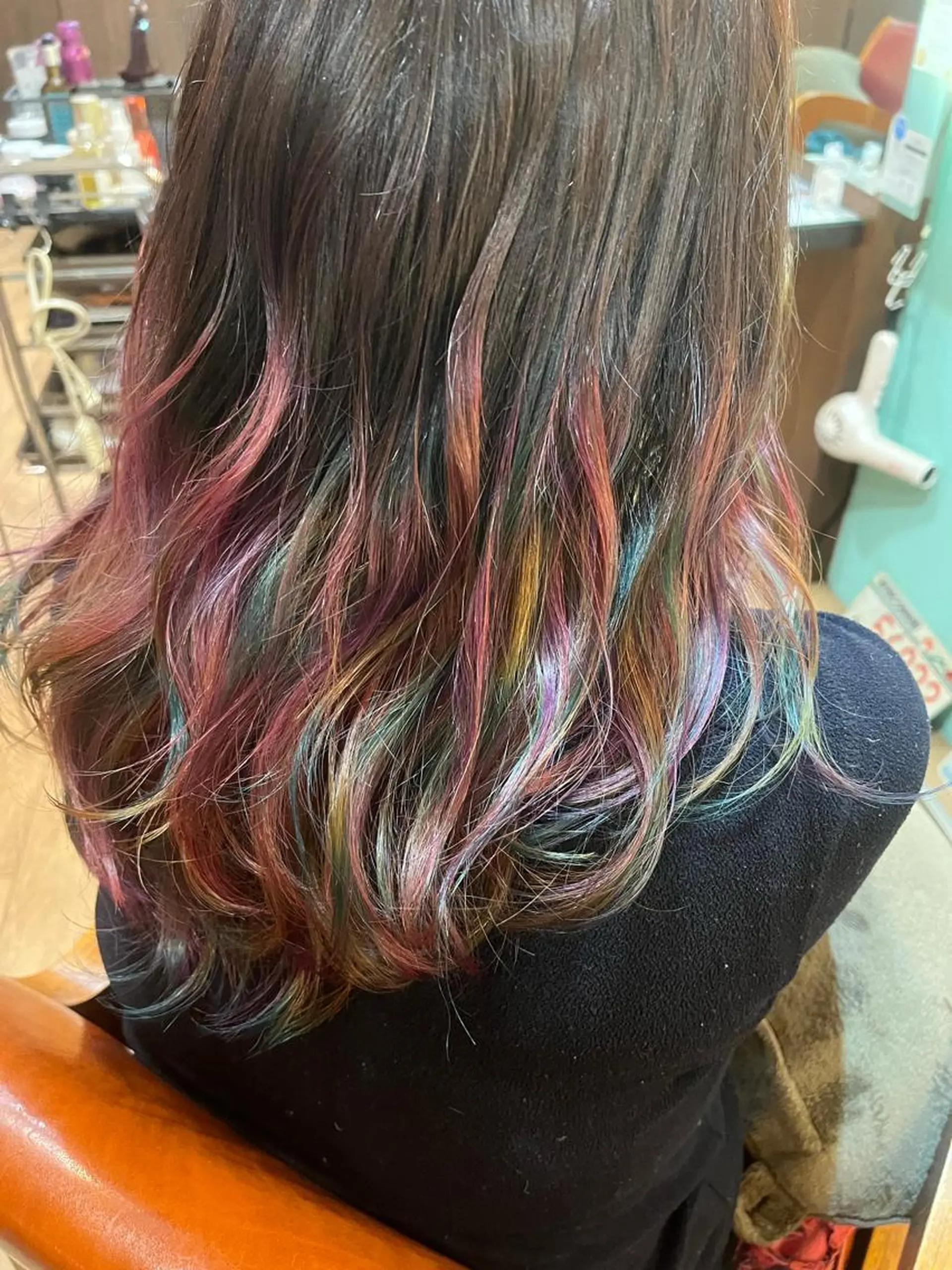 セミロング カラー グラデーションカラー ユニコーンカラー カット ヘアカラー トリートメント 原宿サロン代表 デザインカラー伊藤卓のヘアスタイル