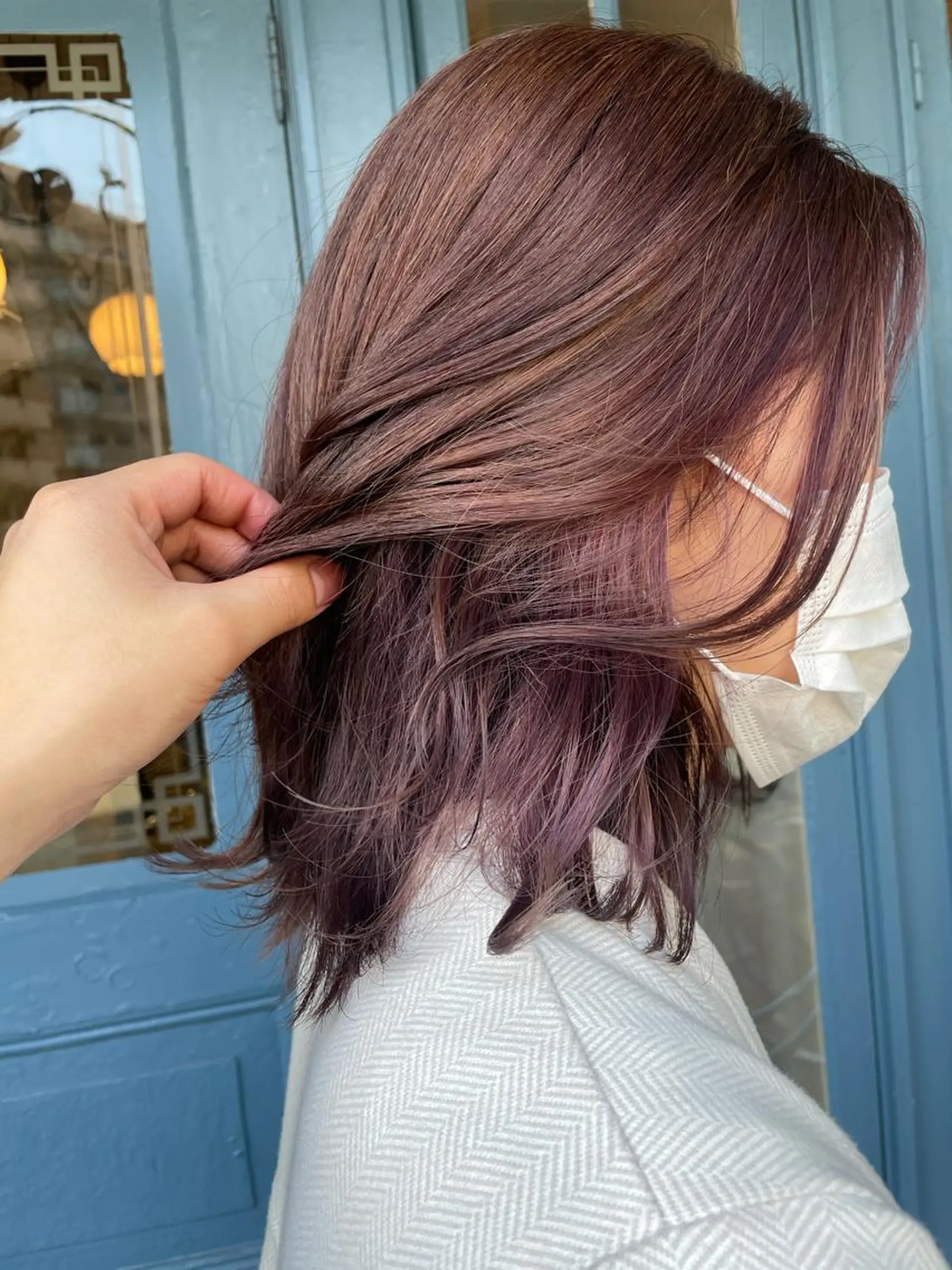 セミロング ブリーチ毛矯正.髪質 改善.髪にドラマをのヘアスタイル