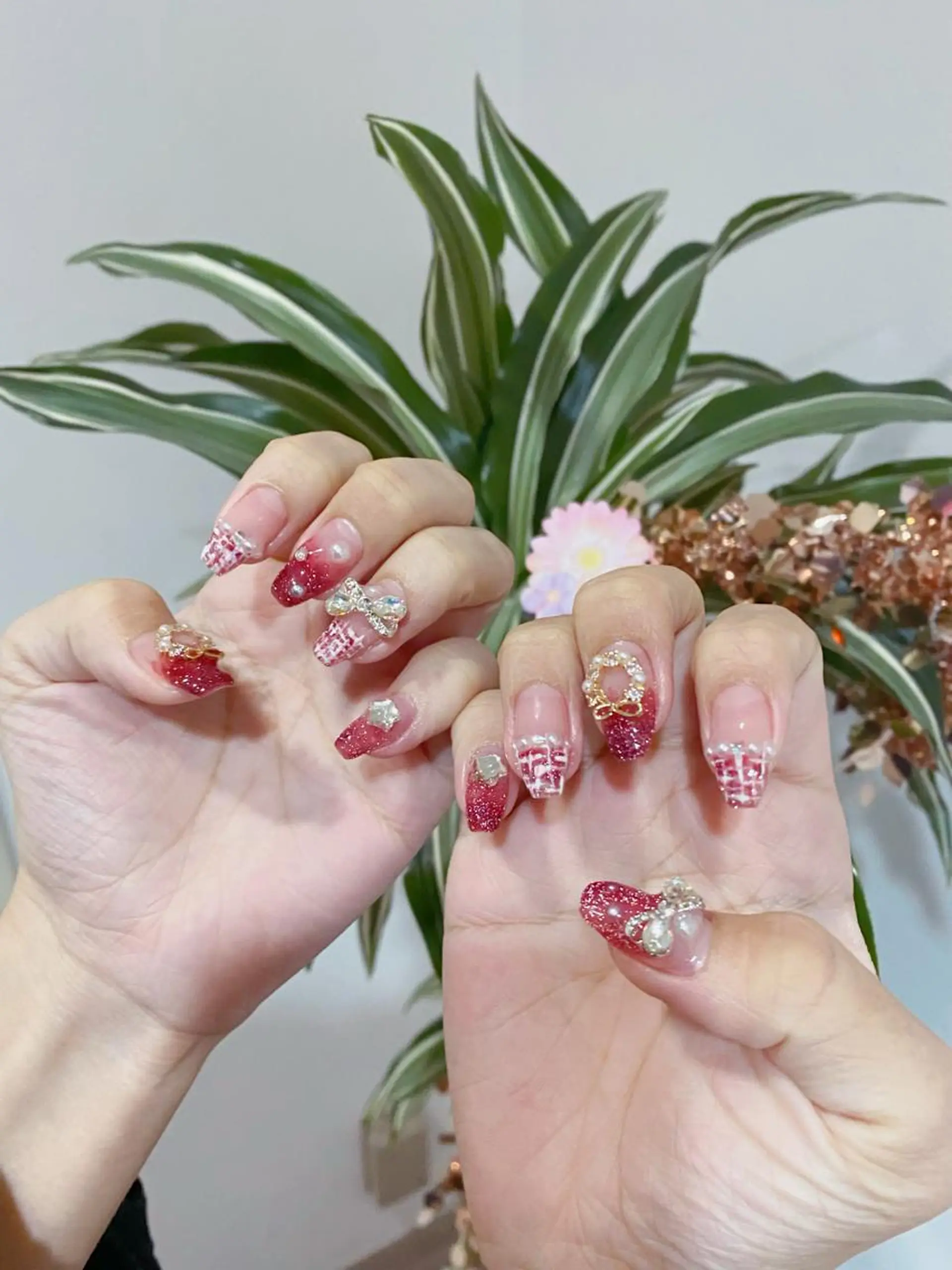 ロング ハンドネイル ハンドケア 💜MIYA nail川崎店のネイルデザイン