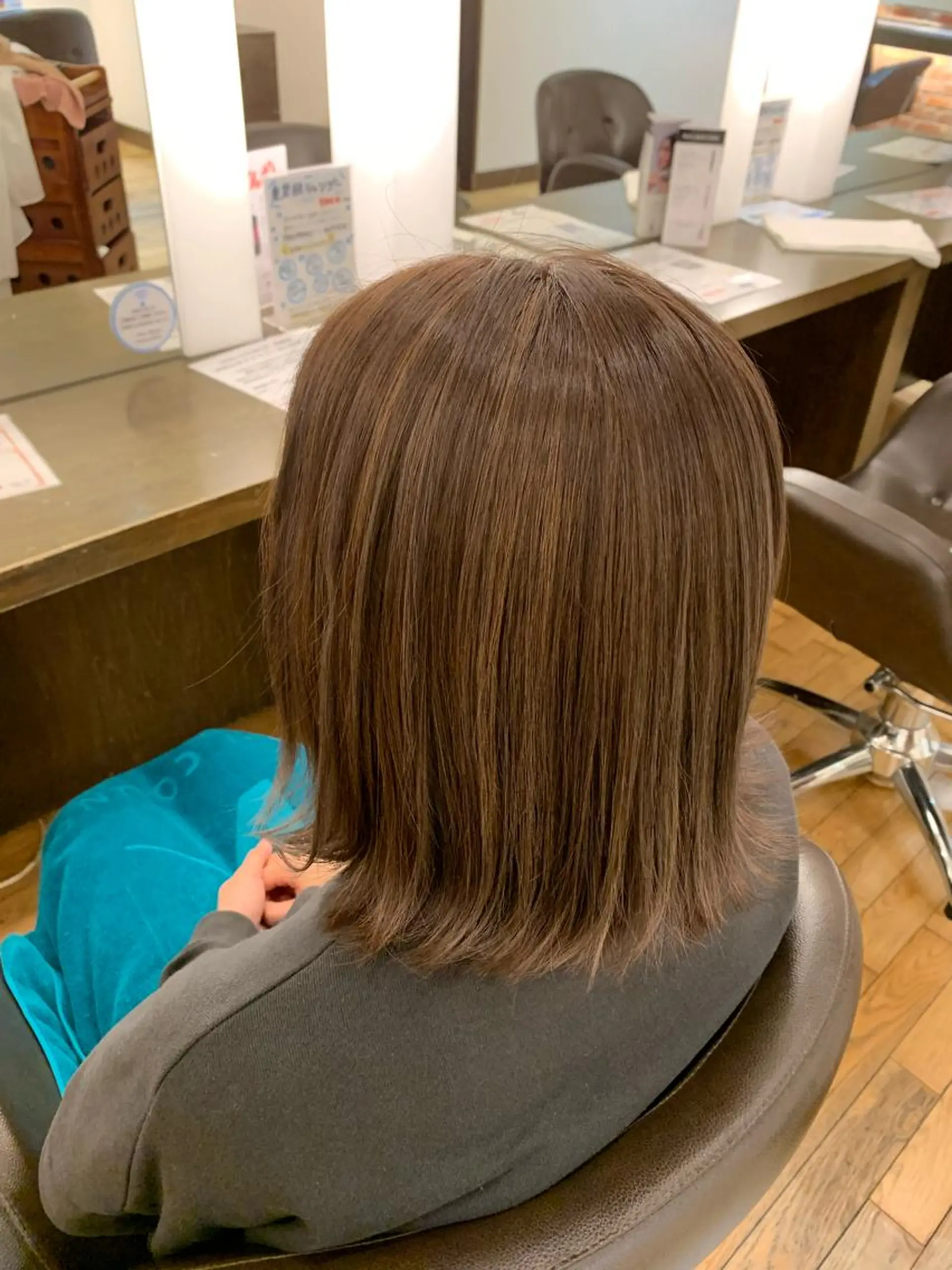 ミディアム カット ヘッドスパ 透明感カラー/ 岡田澪香のヘアスタイル