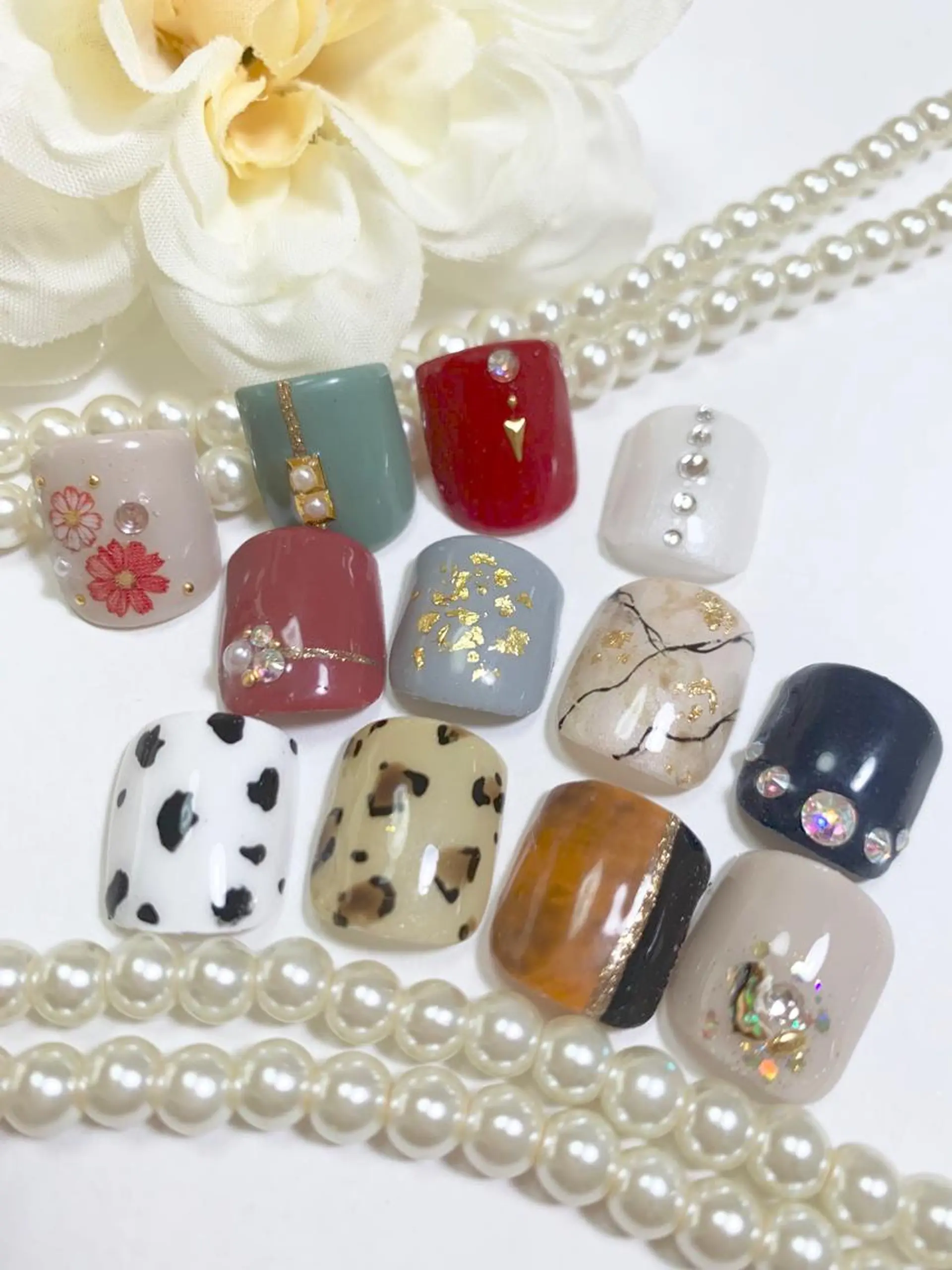 ネイル フットネイル フットネイル an sucre baseのネイルデザイン