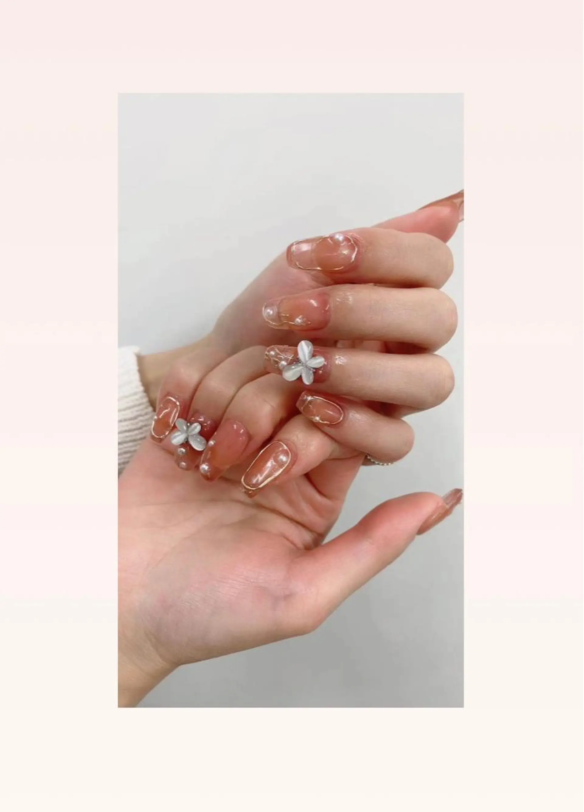 ネイル 長さ出し ミラーネイル I-nailロング /ワンホン/キラキラのネイルデザイン