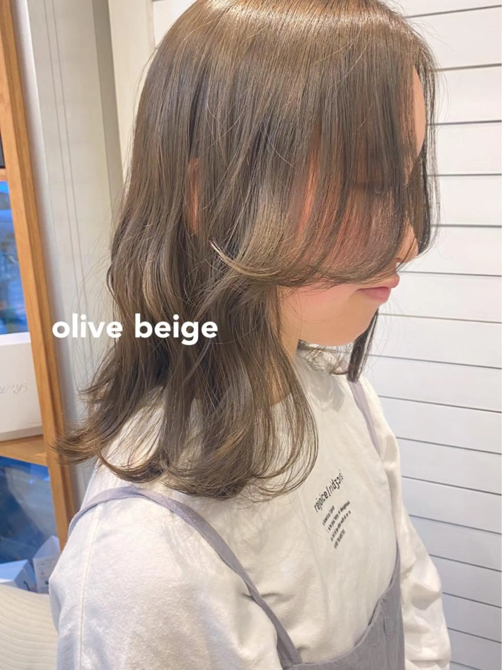 ミディアム カラー ベージュカラー ブリーチ ブリーチなしカラー オリーブベージュ ヘアカラー 赤み消し/透明感 🪽◝✩ 武者春花のヘアスタイル