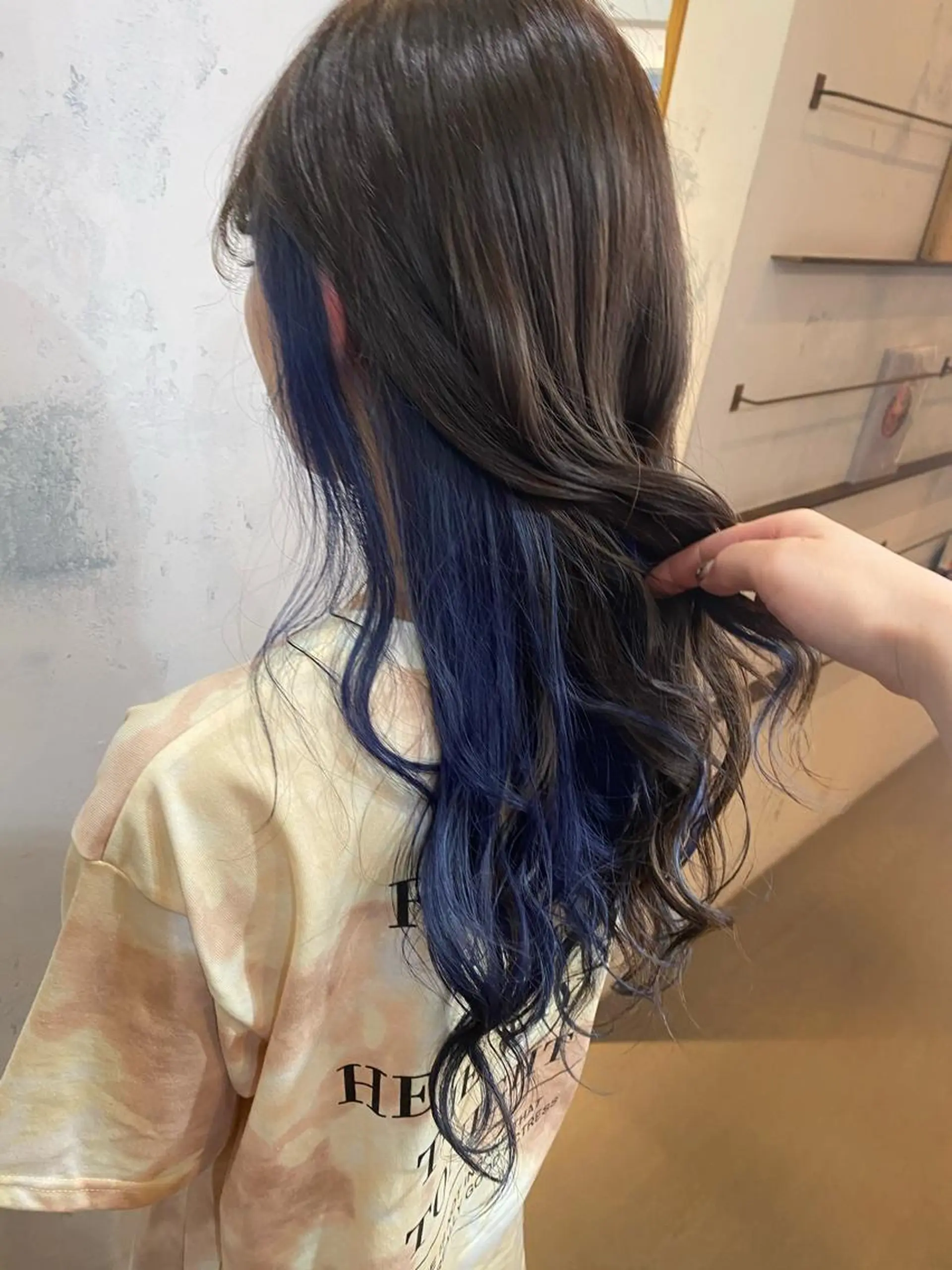 ロング カラー ブリーチ ネイビーカラー ヘアカラー トリートメント 🍑艶髪✖️暖色系 ✨momoka🍑のヘアスタイル