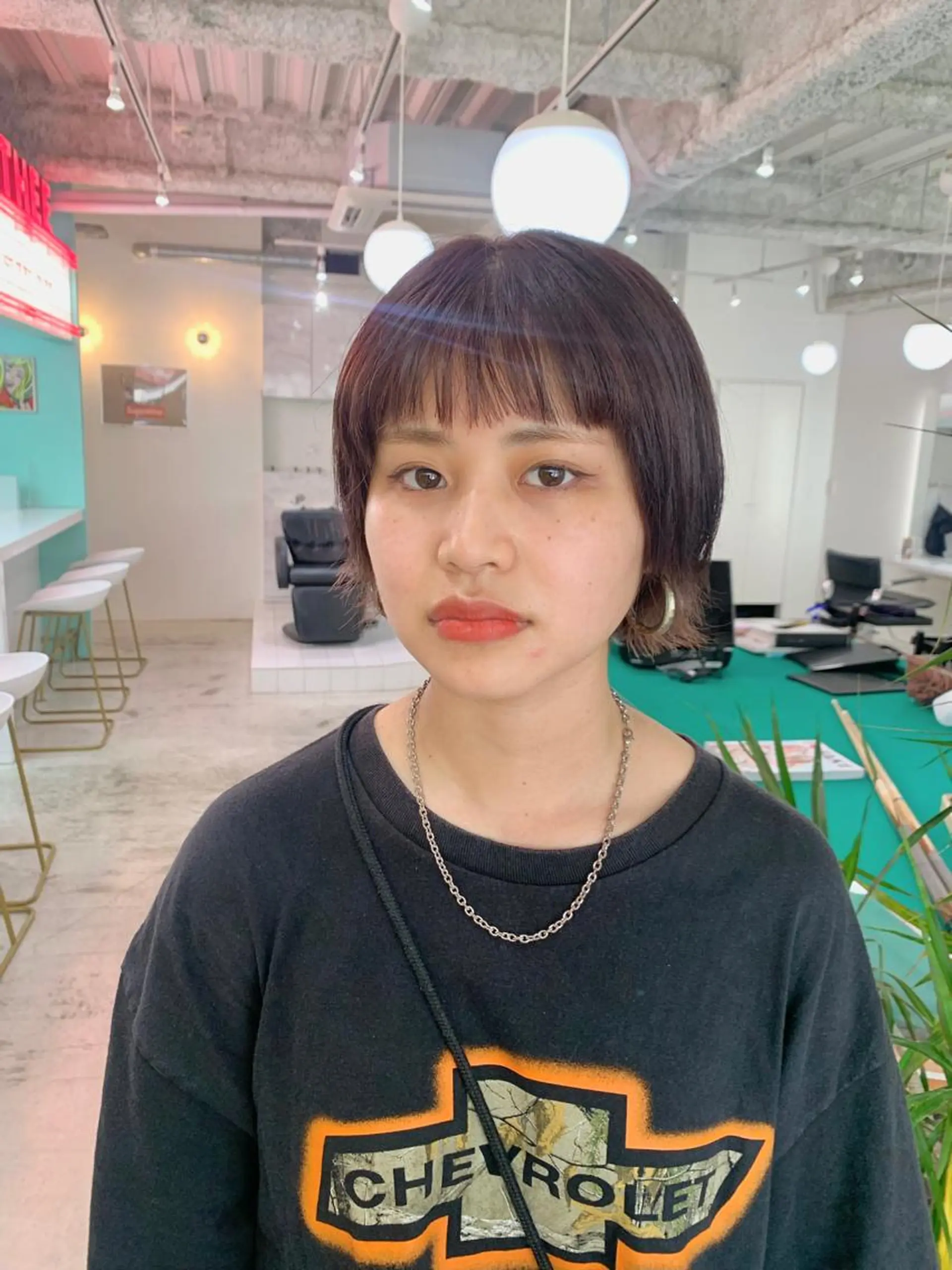 ショート カラー ヘアアレンジ 🧨ブリーチー×ボブ レイヤー💎じゅえるのヘアスタイル