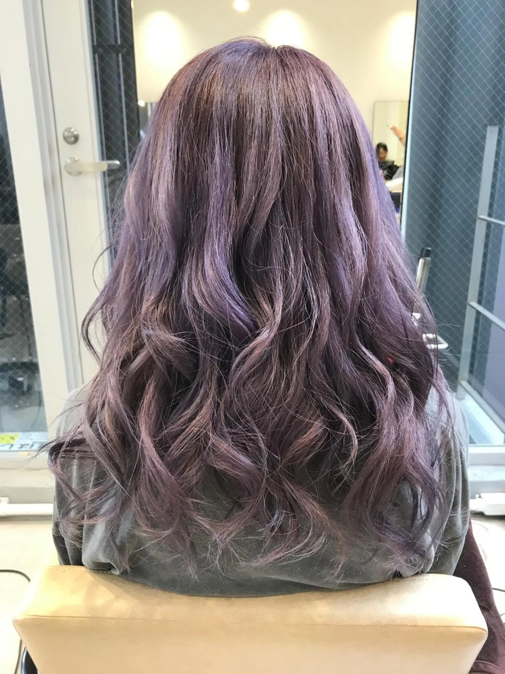 ロング カラー グレージュ バイオレットカラー バイオレットグレージュ Le'a渋谷所属・インナーエクステ渋谷 🦋KAJIのヘアスタイル