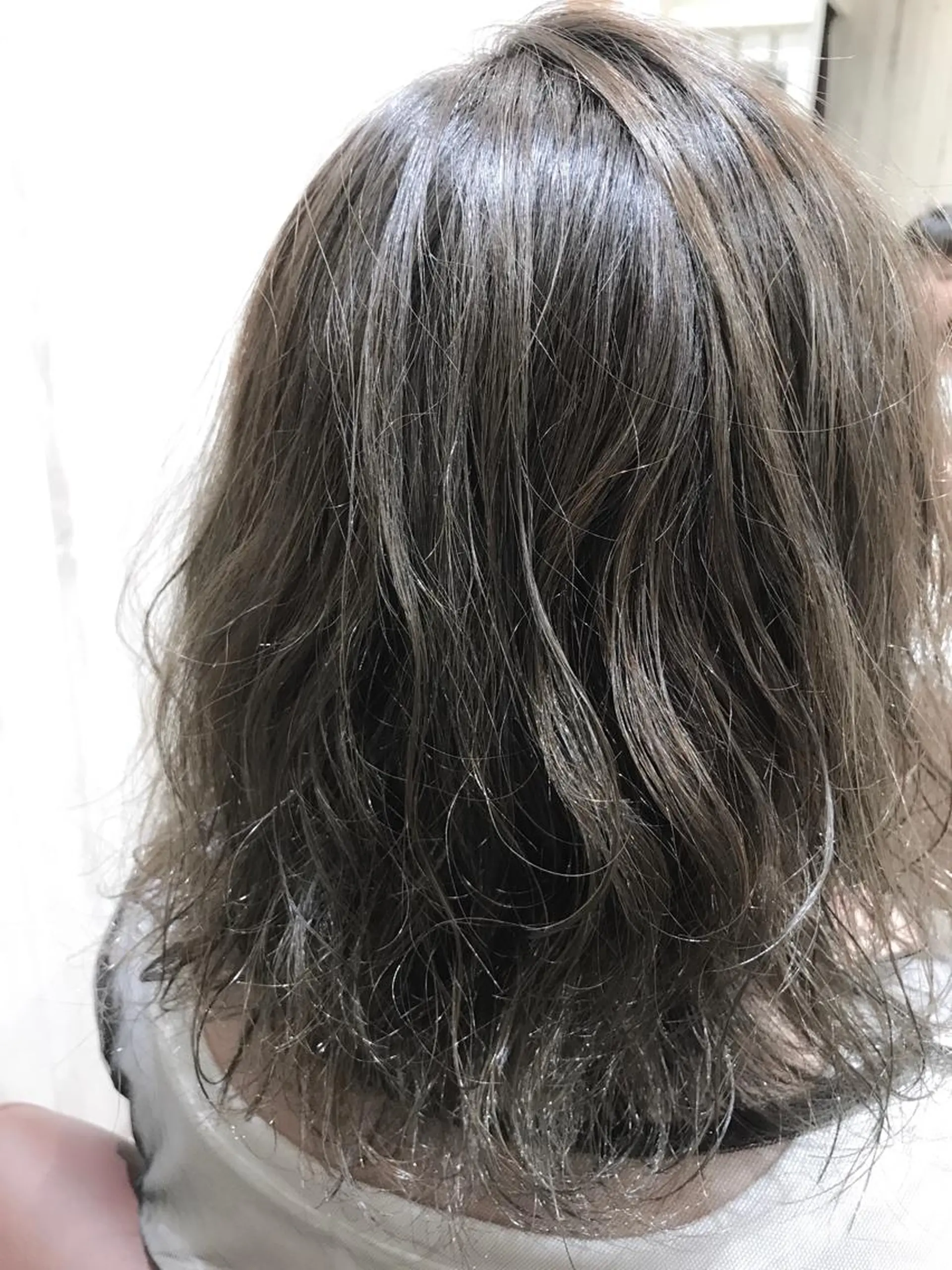 ミディアム 緑地公園美容室 neohairのヘアスタイル