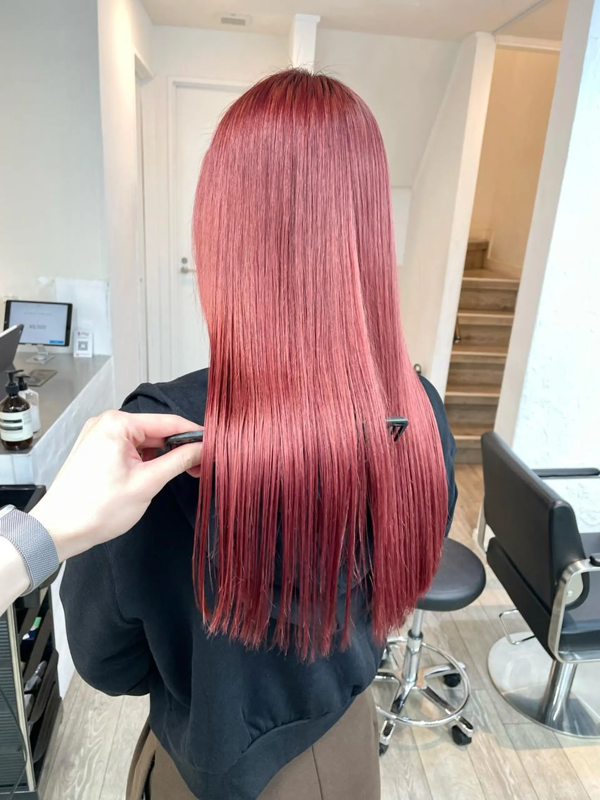 ロング カラー ピンクカラー ヘアカラー トリートメント ヘアセット ブロンド・ハイトーン ／遠藤将太のヘアスタイル