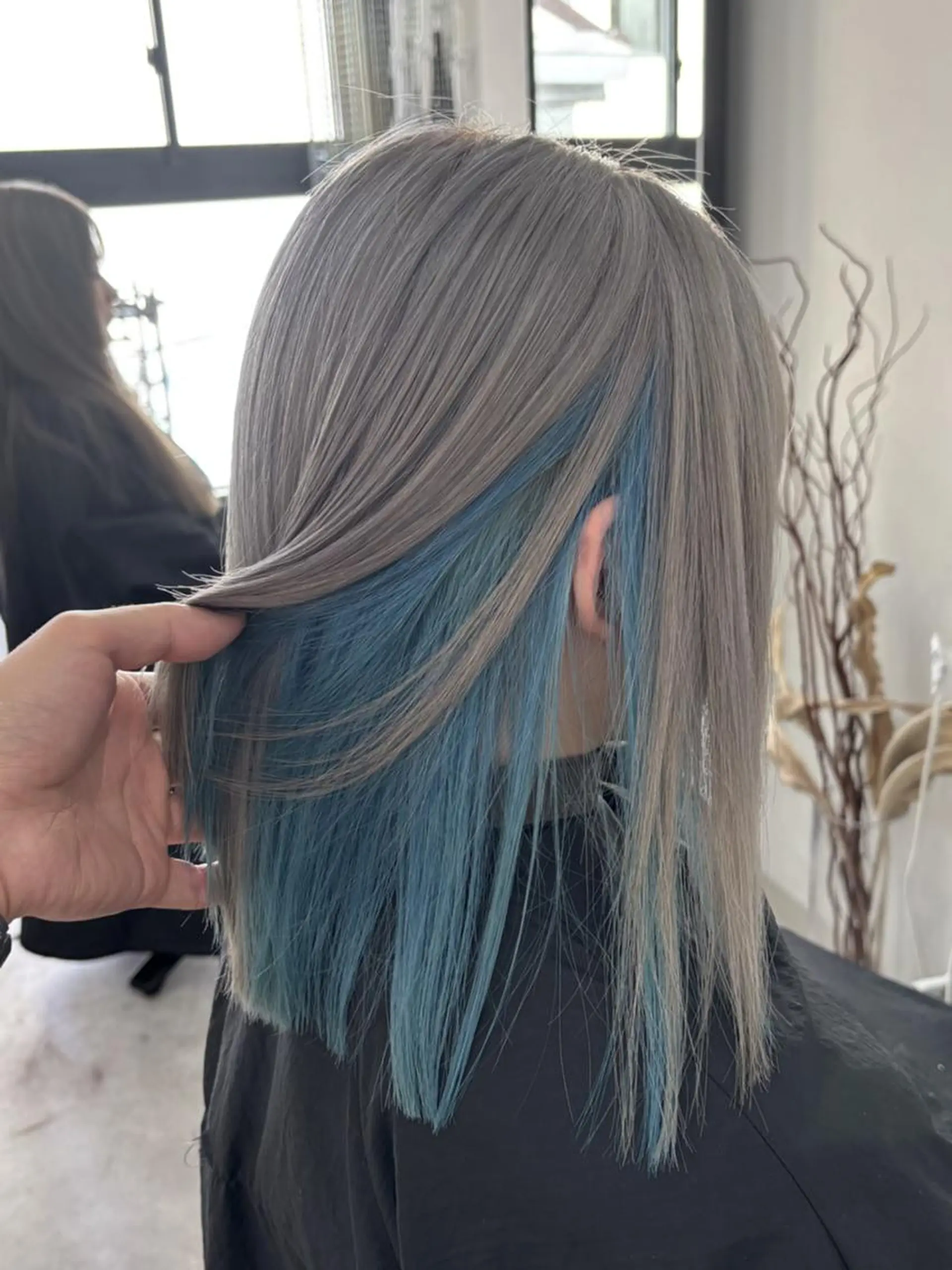 セミロング ボブ 外国人風カラー ハイライト 髪質改善 レイヤーカット カット ヘアカラー トリートメント Mina/岡山/矯正 ブリーチ/レイヤーのヘアスタイル