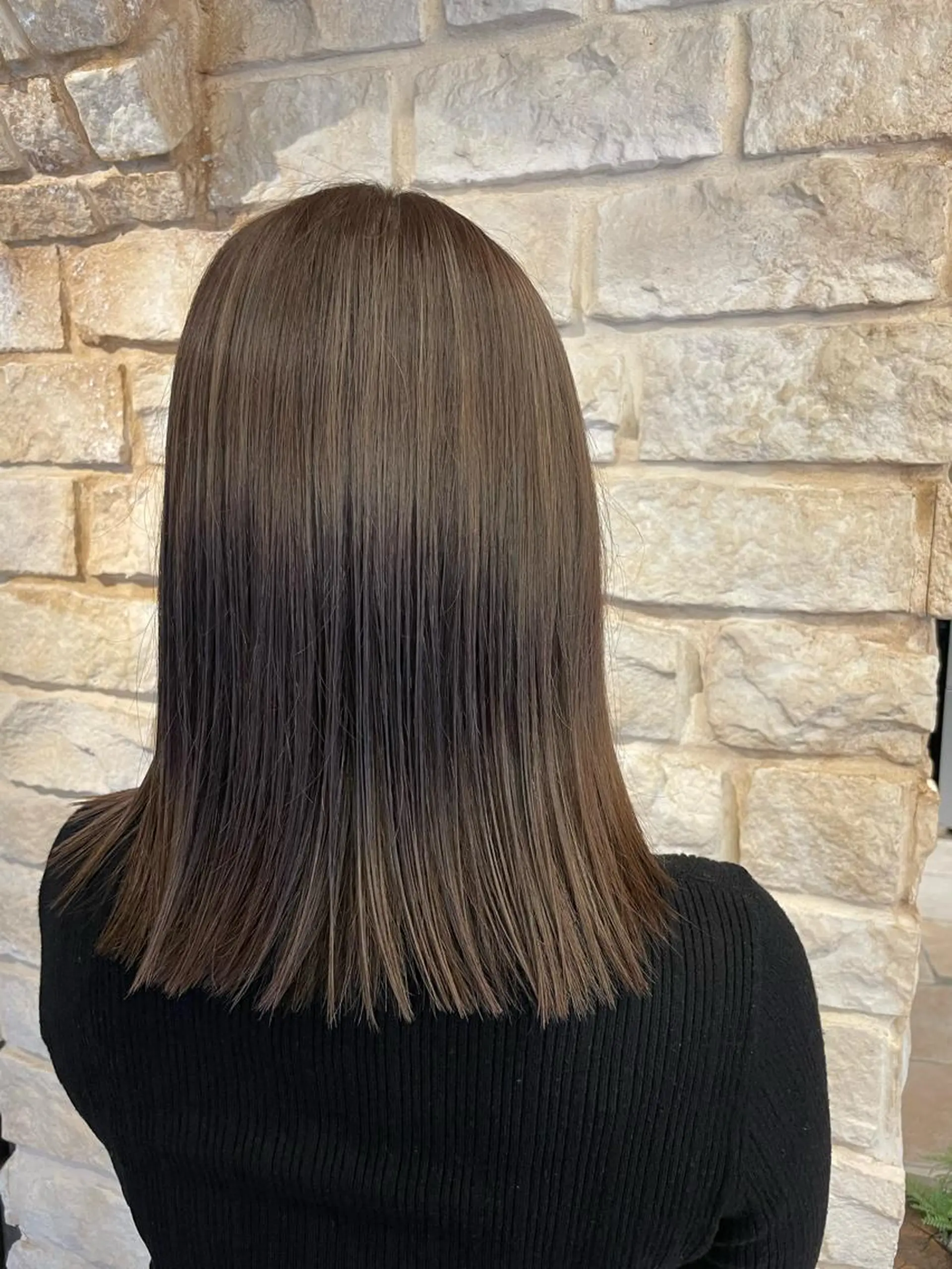 セミロング カット ヘアカラー トリートメント 星野 茉由のヘアスタイル