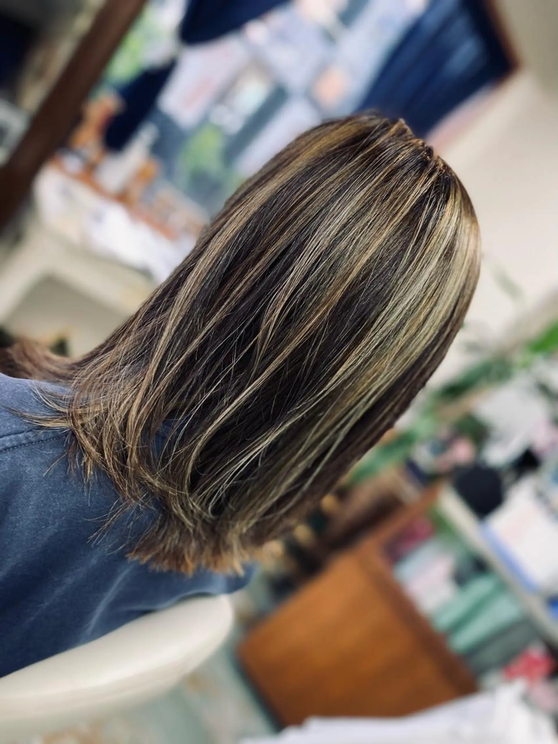 ロング カラー 佐々木 菜摘のヘアスタイル