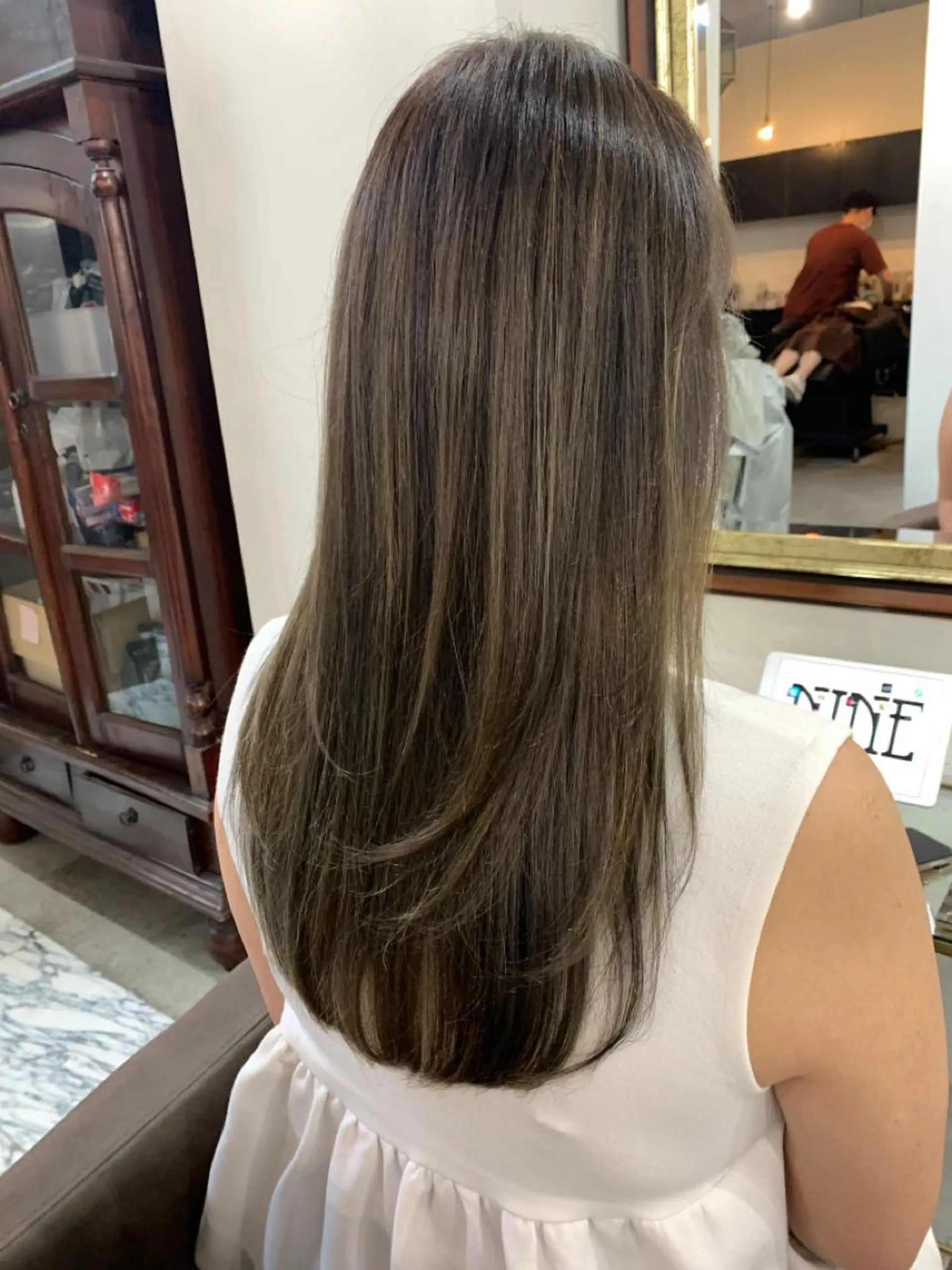 ロング カラー エクステ(レミー毛) NINEのヘアスタイル