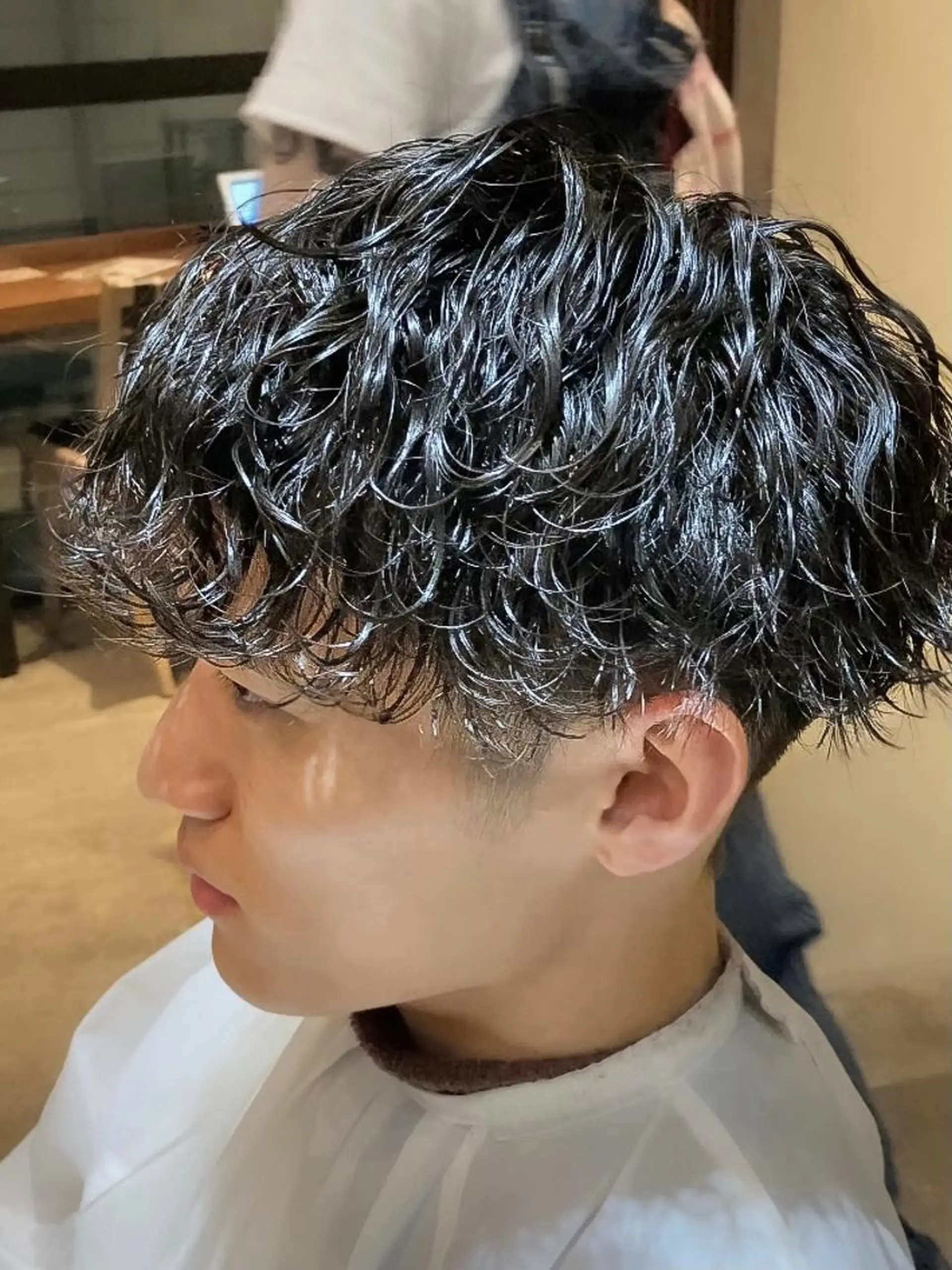 ショート パーマ メンズ カット パーマ トリートメント 波巻きスパイラルパー マ/シャドウパーマ駿のヘアスタイル