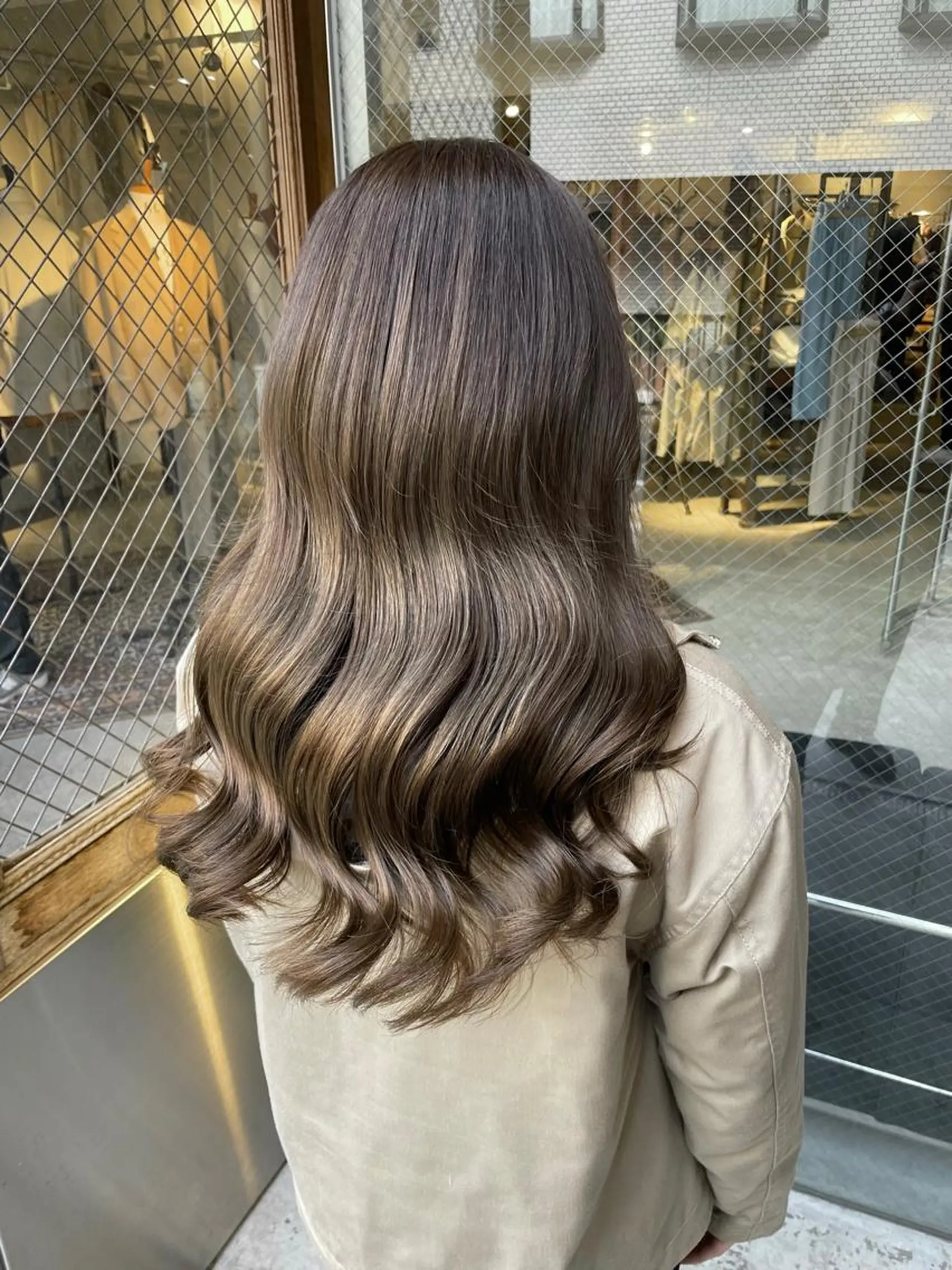 ロング カラー 寺山 佳貴のヘアスタイル