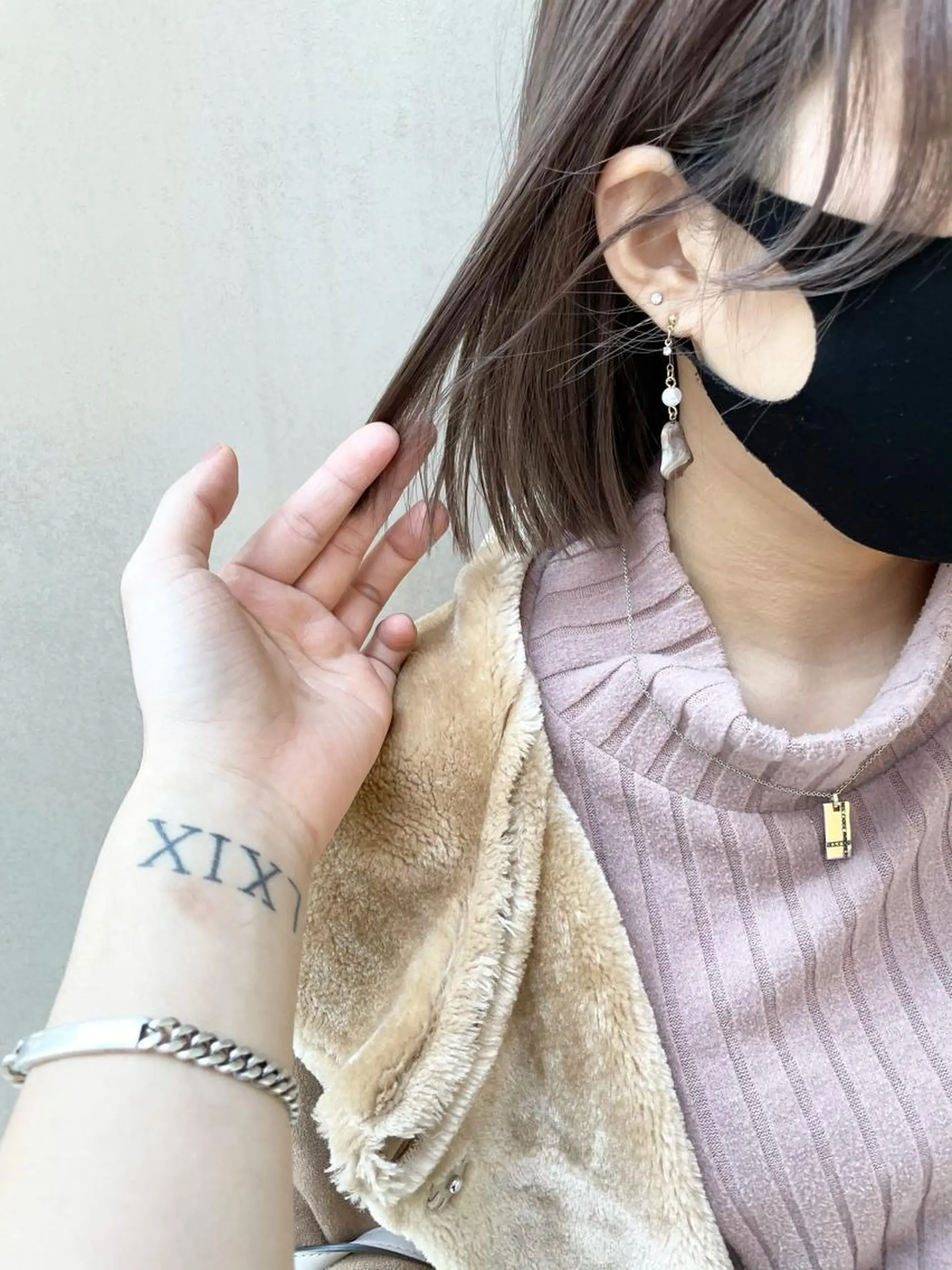 ショート カラー ケアブリーチ/ エクステ/レイヤーのヘアスタイル